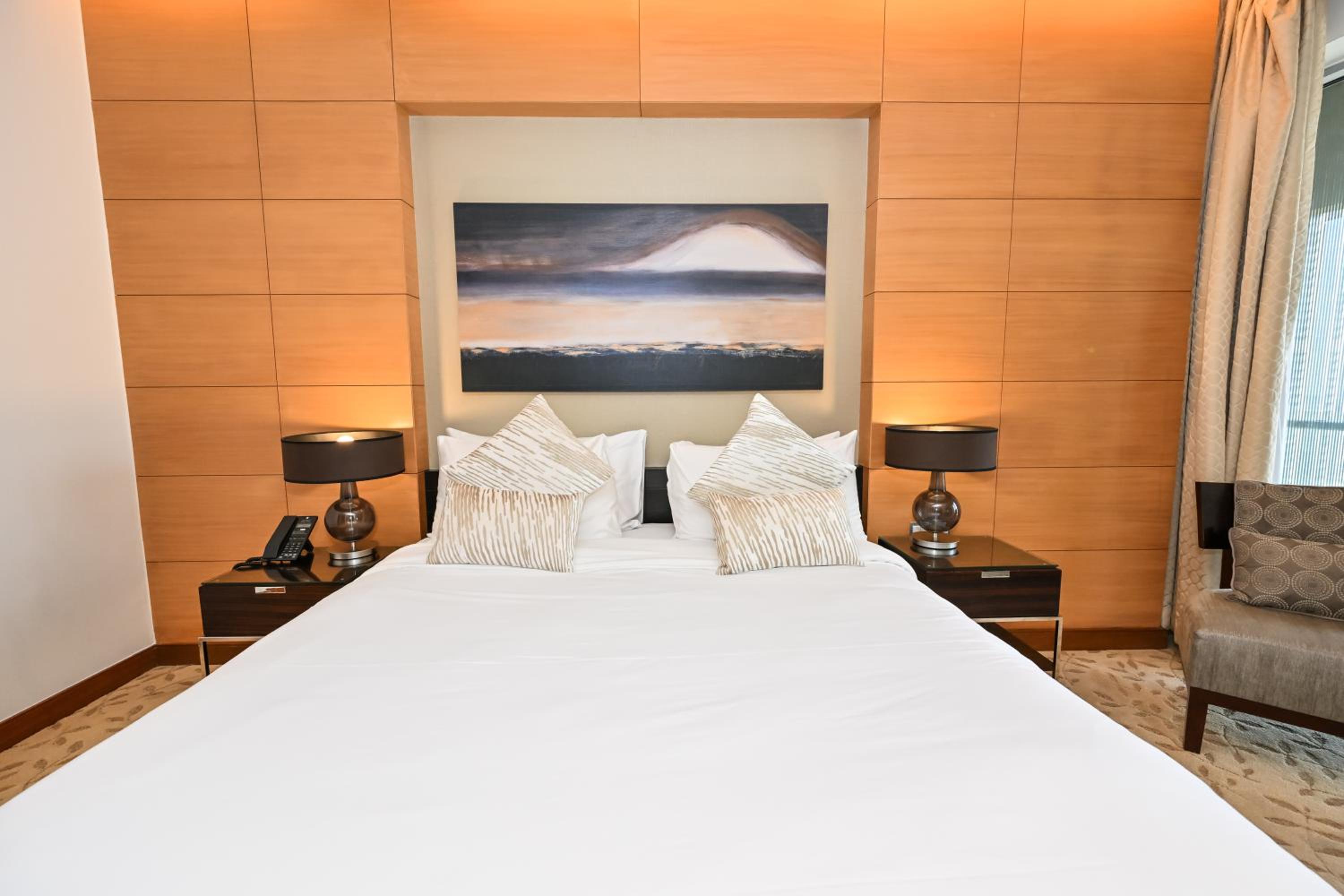 Abi Holiday Homes - Studio & 1BR Dubai Mall Fashion Avenue Residences