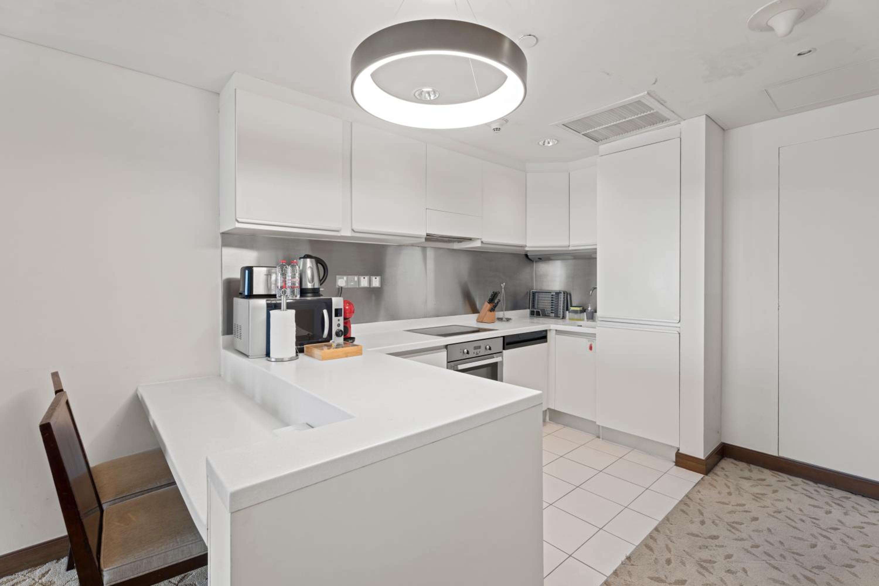 Abi Holiday Homes - Studio & 1BR Dubai Mall Fashion Avenue Residences