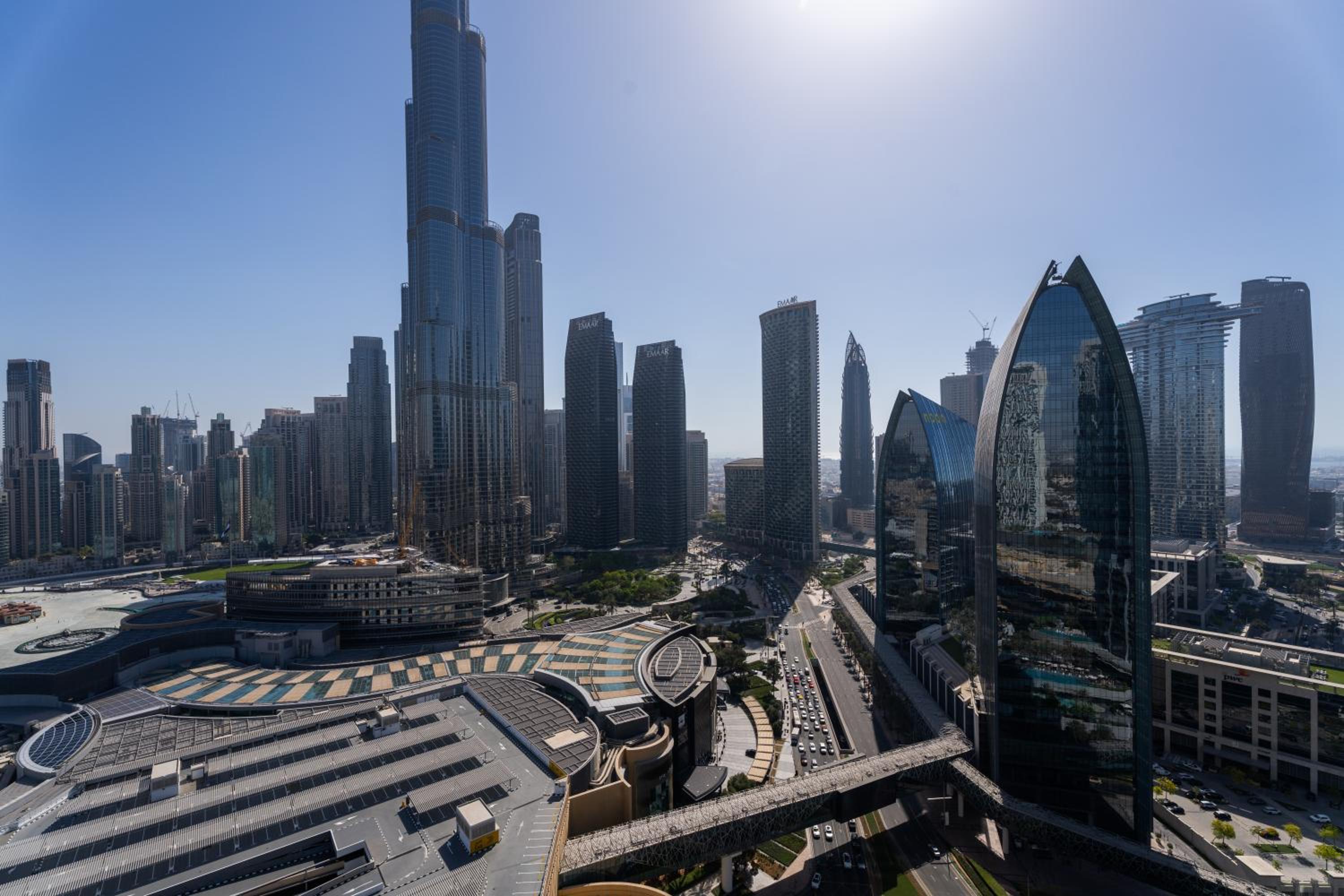 Abi Holiday Homes - Studio & 1BR Dubai Mall Fashion Avenue Residences