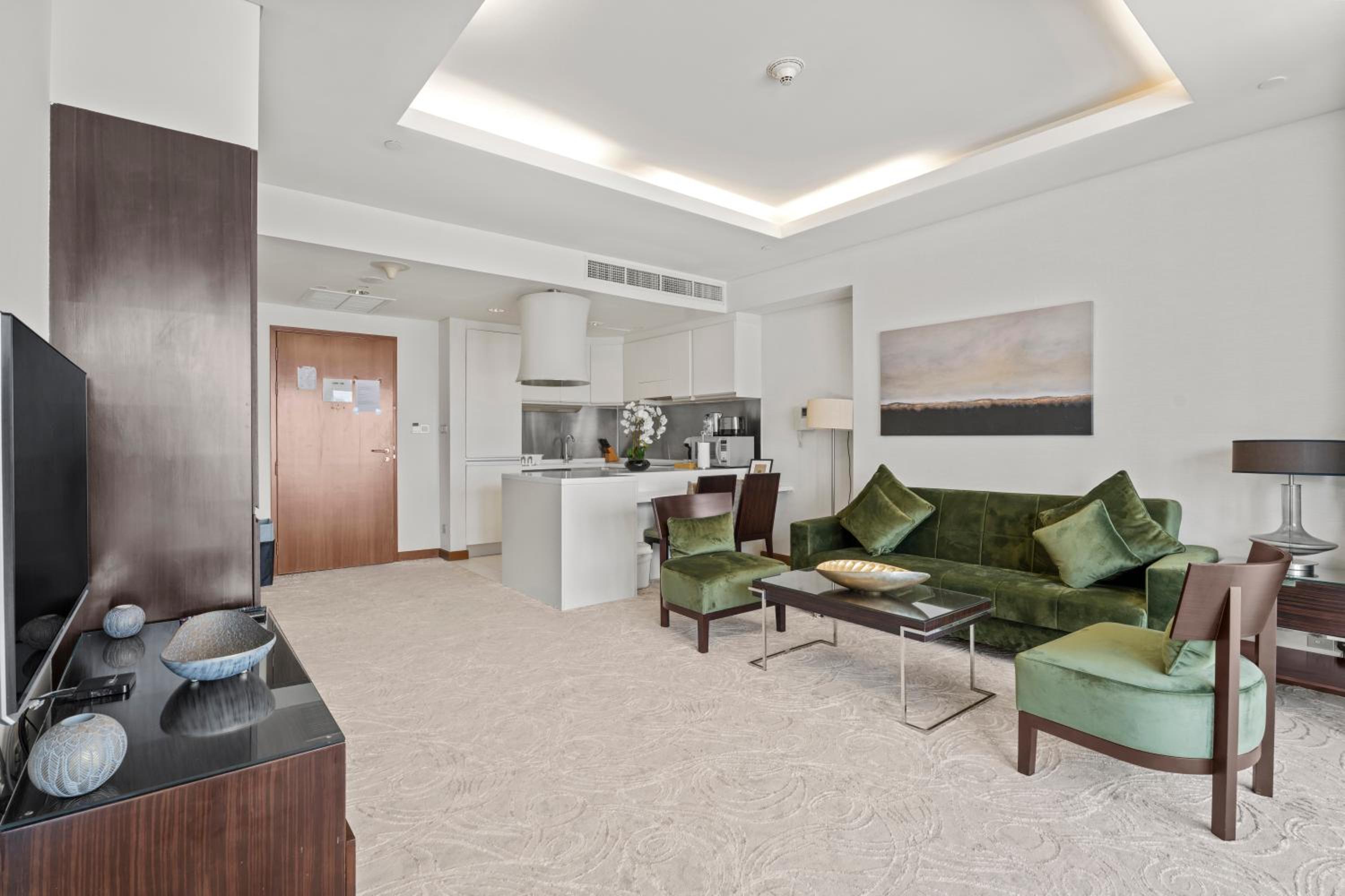Abi Holiday Homes - Studio & 1BR Dubai Mall Fashion Avenue Residences