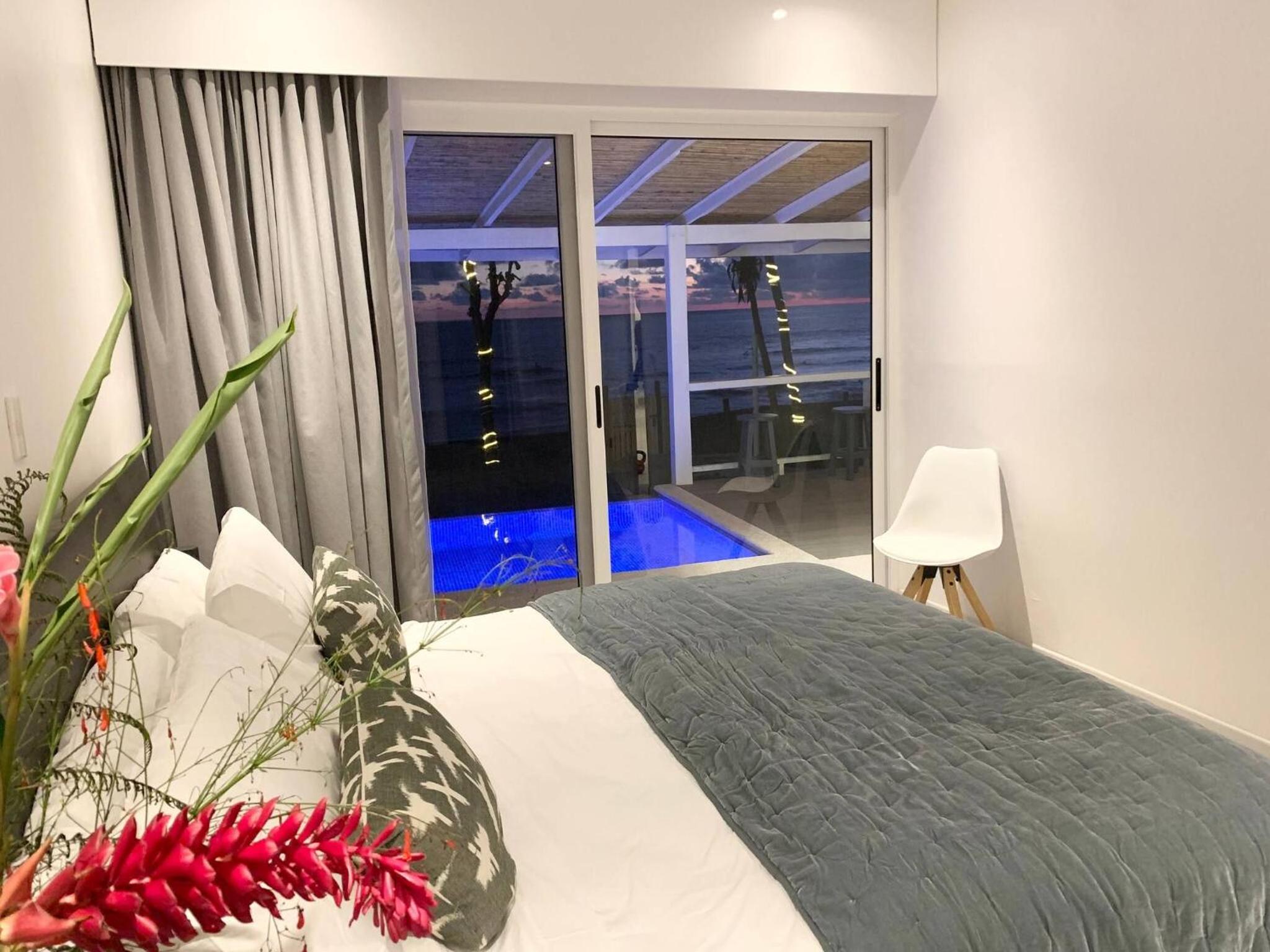 Backyard Beach House Oceanfront Luxury 5 Bdr