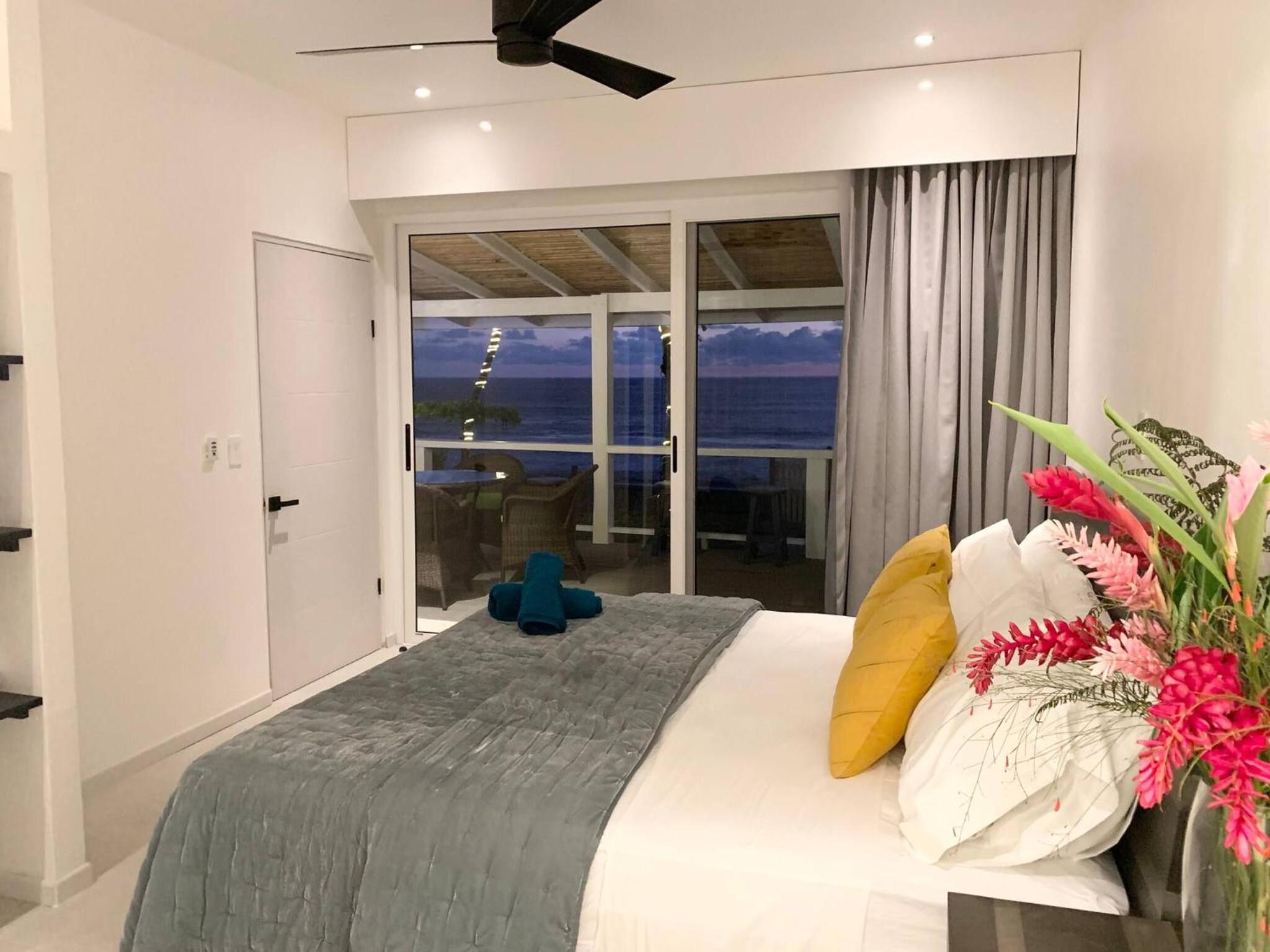 Backyard Beach House Oceanfront Luxury 5 Bdr