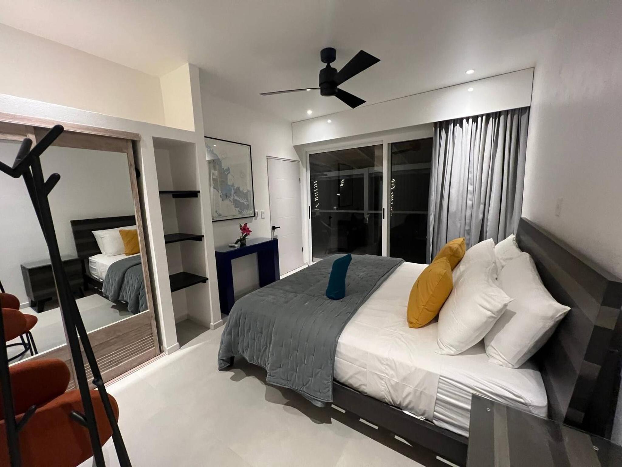 Backyard Beach House Oceanfront Luxury 5 Bdr
