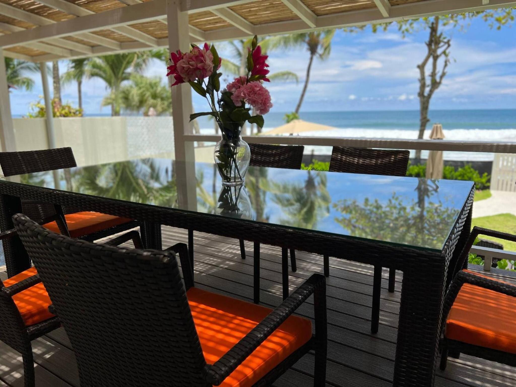 Backyard Beach House Oceanfront Luxury 5 Bdr