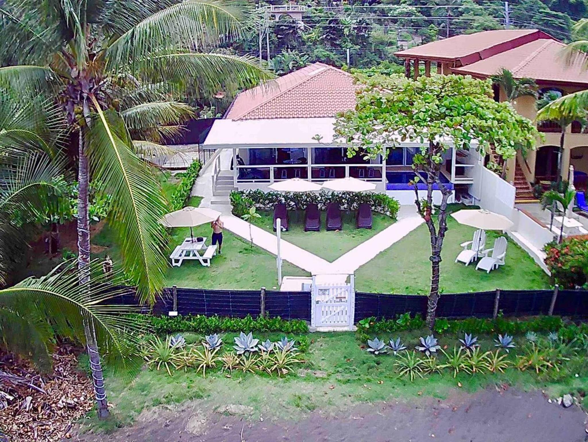 Backyard Beach House Oceanfront Luxury 5 Bdr