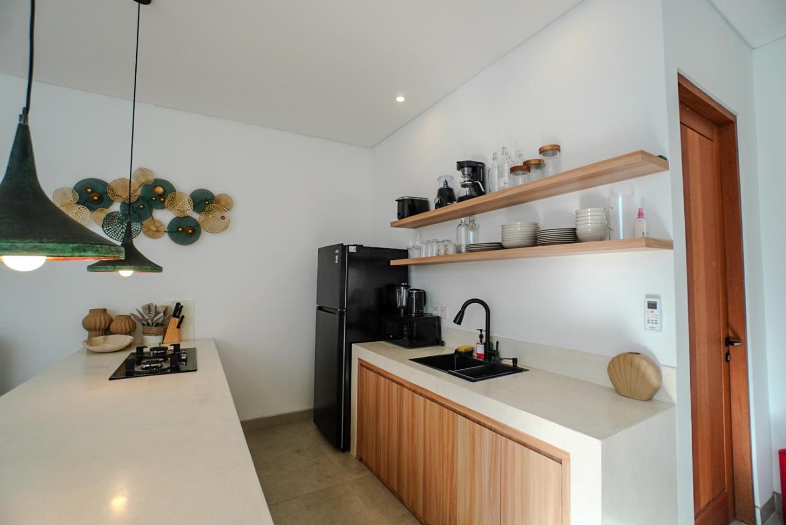 'Villa Vivid' 2BR Bohemian, 5 min to Kedungu Beach