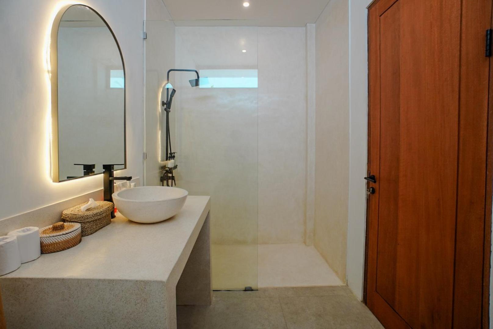 'Villa Vivid' 2BR Bohemian, 5 min to Kedungu Beach