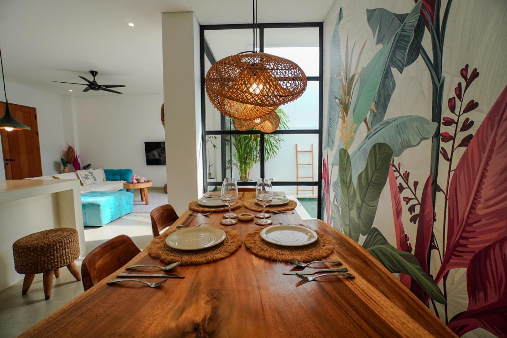 'Villa Vivid' 2BR Bohemian, 5 min to Kedungu Beach
