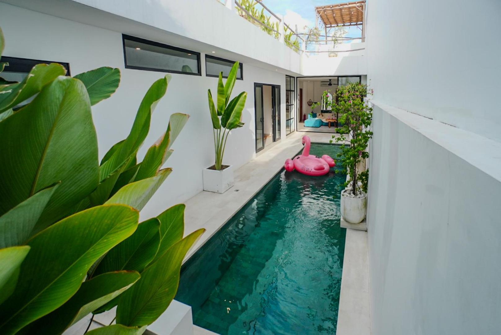 'Villa Vivid' 2BR Bohemian, 5 min to Kedungu Beach