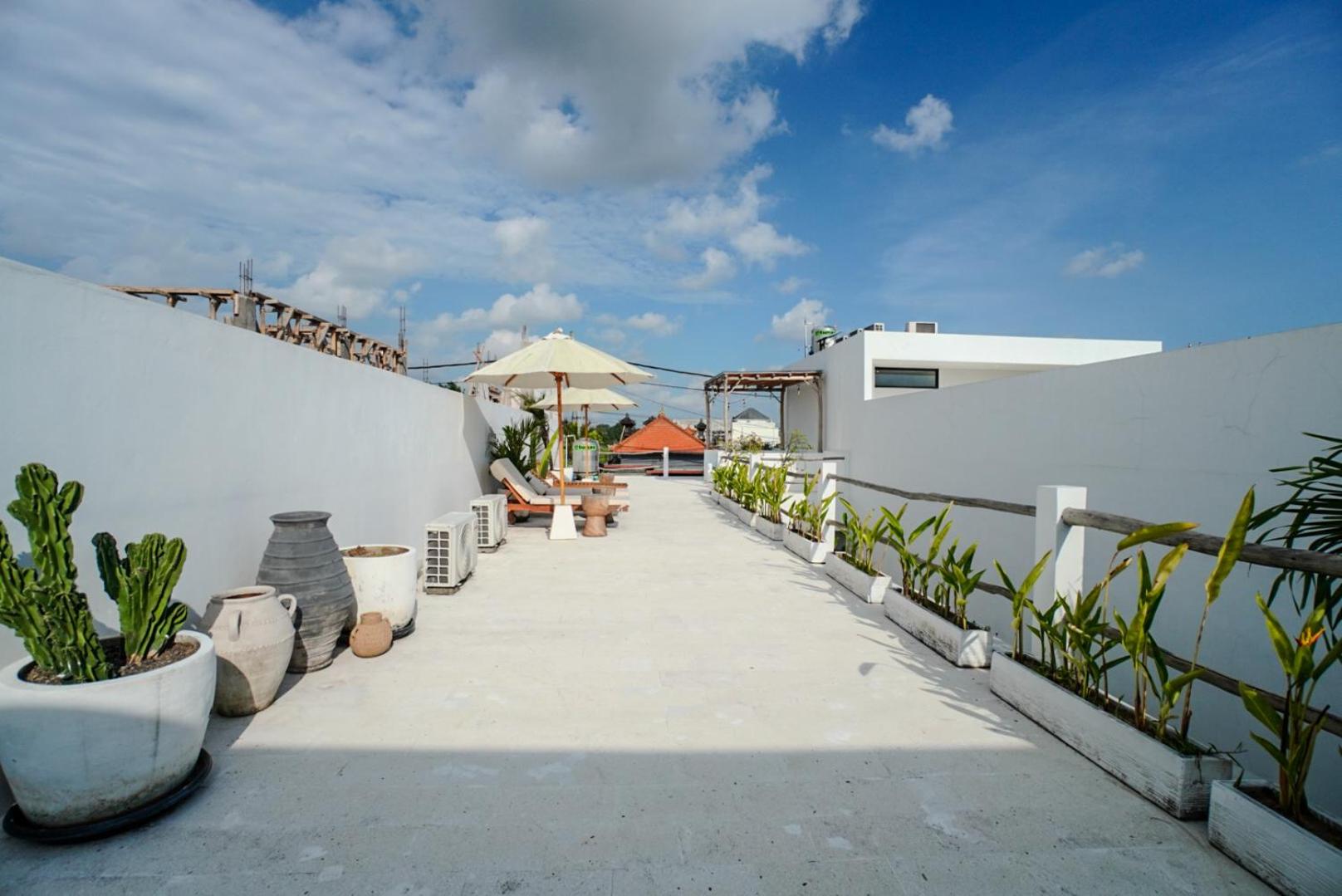 'Villa Vivid' 2BR Bohemian, 5 min to Kedungu Beach