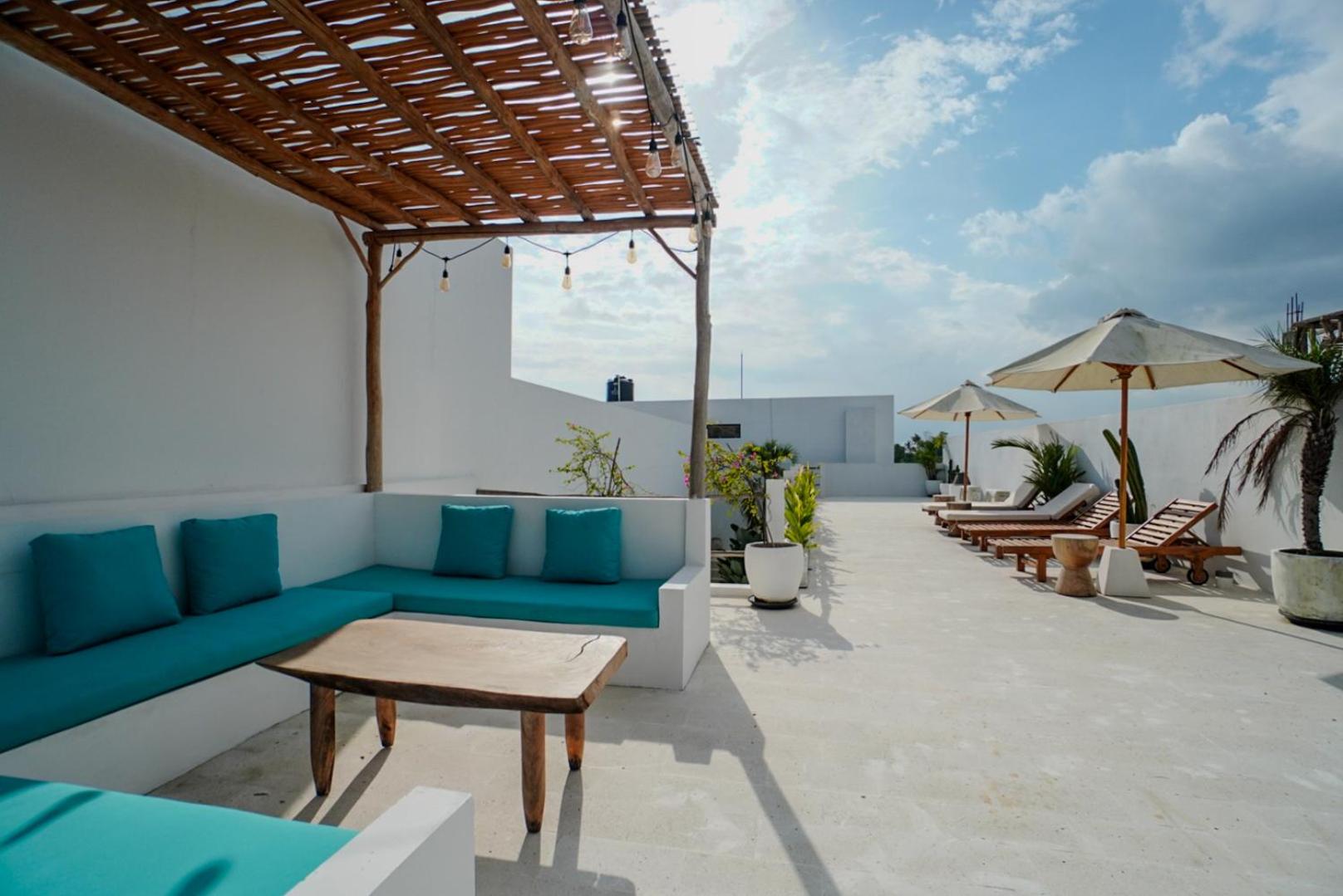 'Villa Vivid' 2BR Bohemian, 5 min to Kedungu Beach