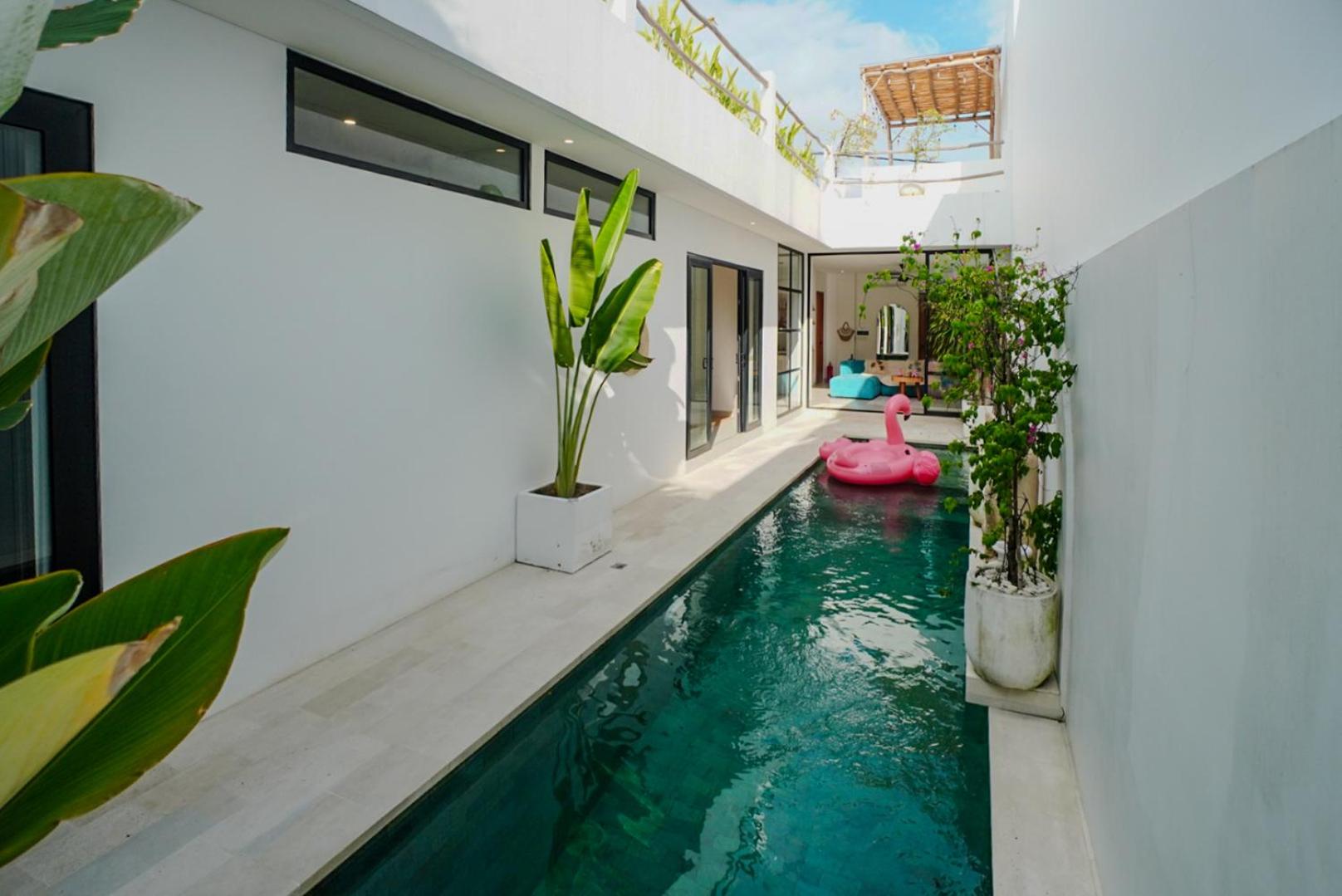 'Villa Vivid' 2BR Bohemian, 5 min to Kedungu Beach