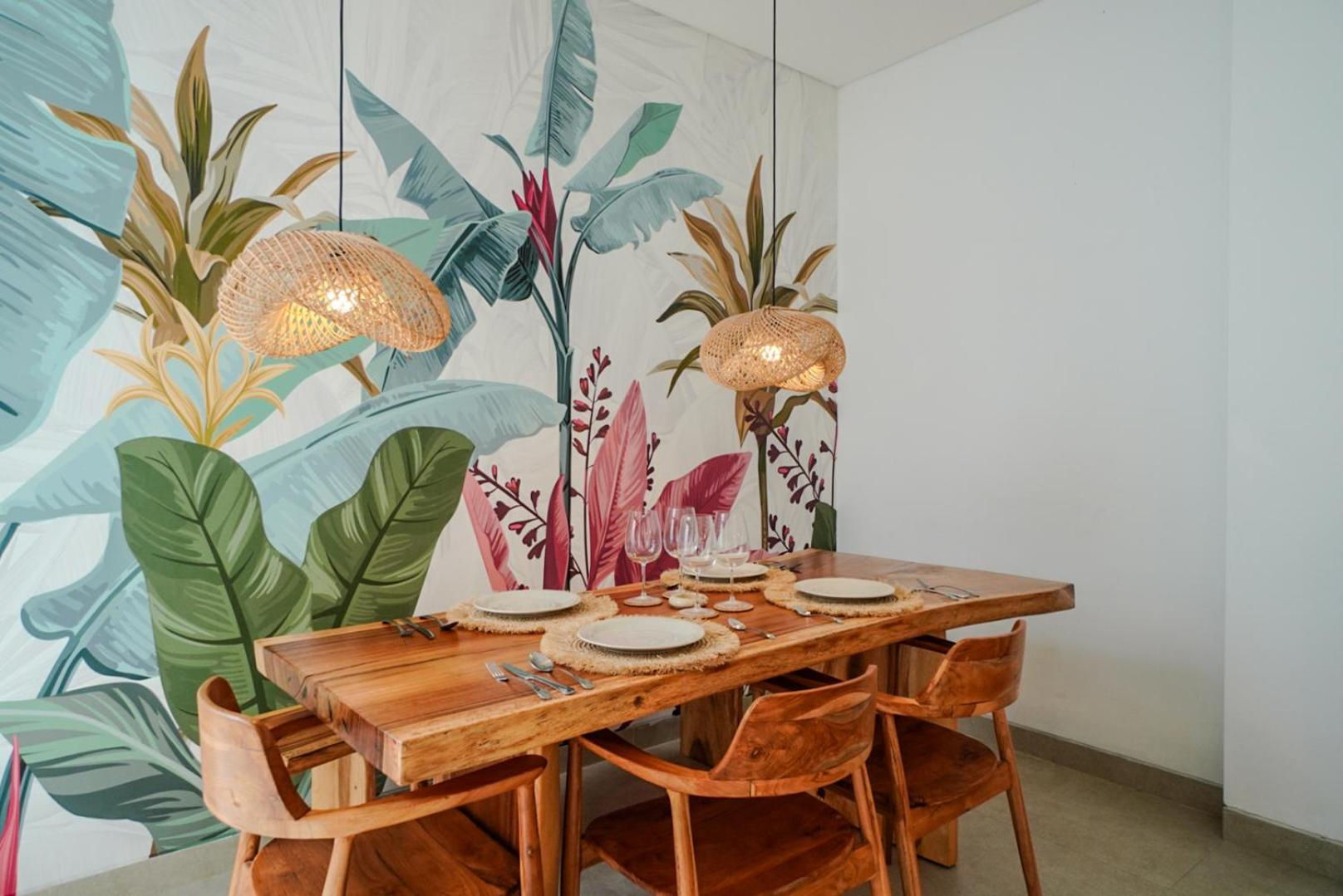 'Villa Vivid' 2BR Bohemian, 5 min to Kedungu Beach