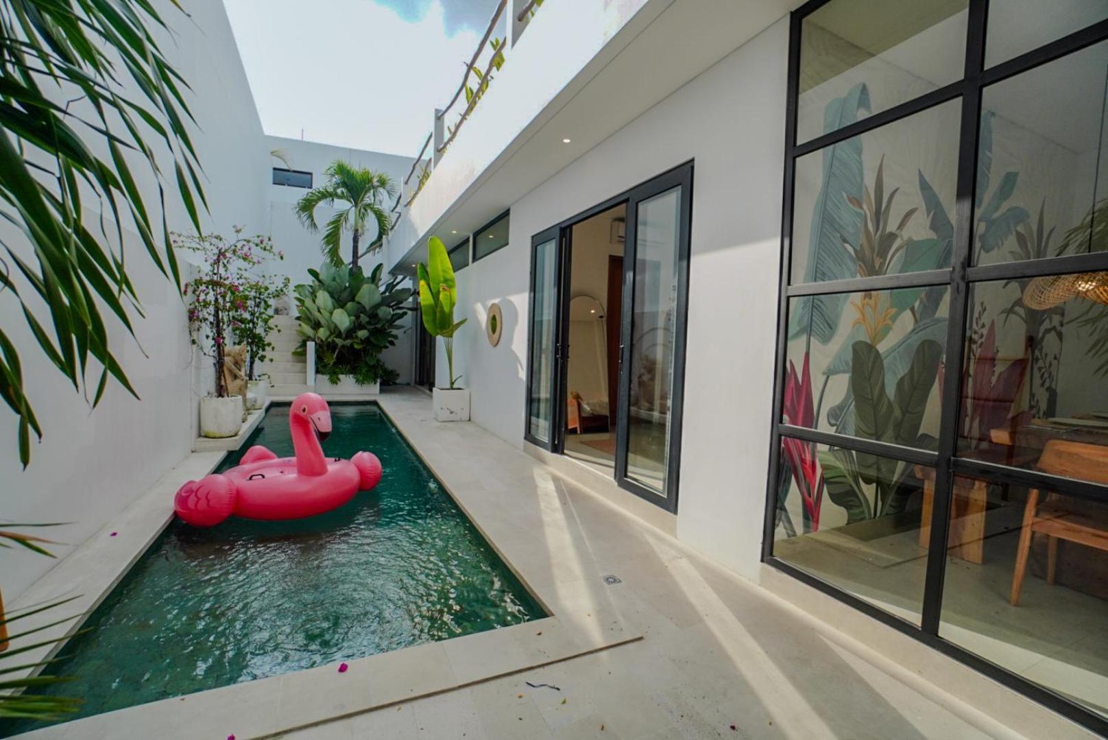 'Villa Vivid' 2BR Bohemian, 5 min to Kedungu Beach