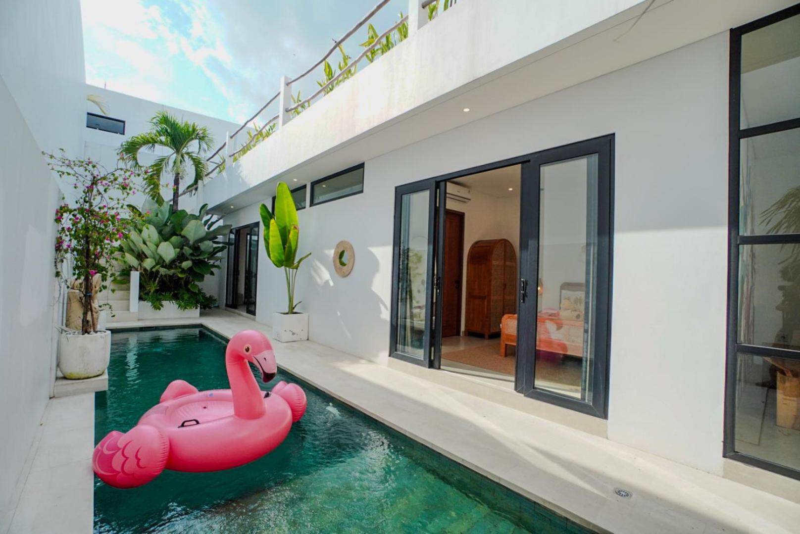 'Villa Vivid' 2BR Bohemian, 5 min to Kedungu Beach