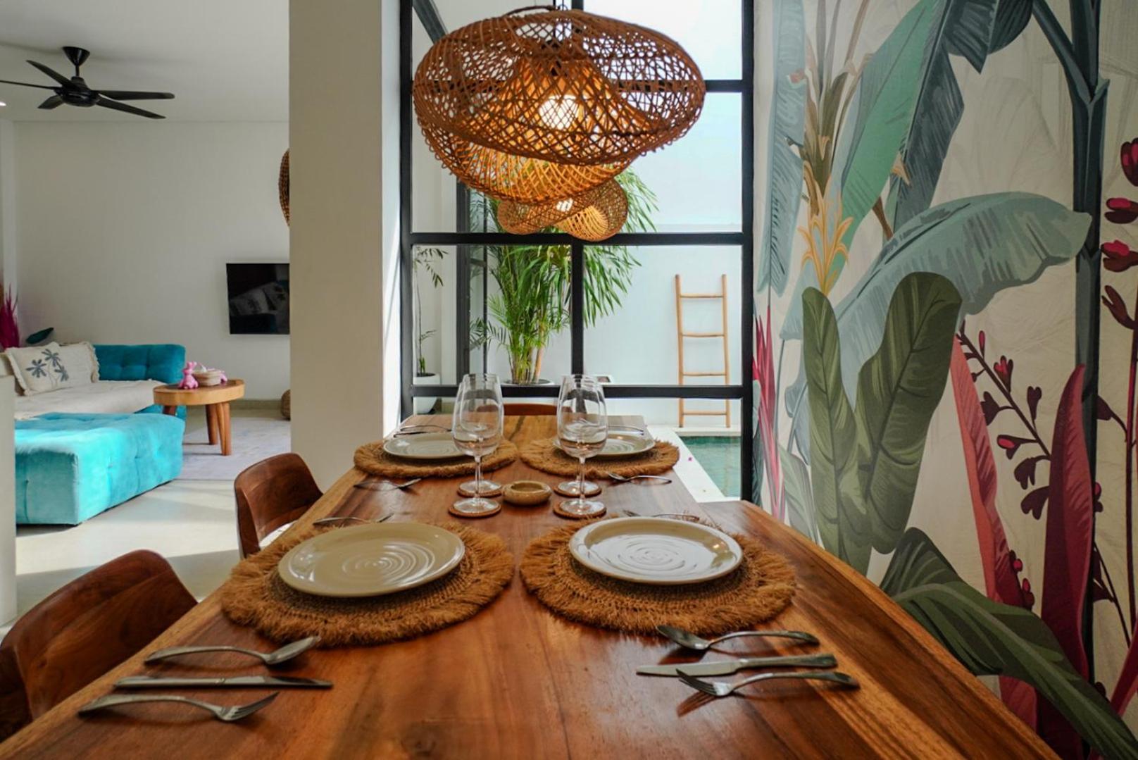 'Villa Vivid' 2BR Bohemian, 5 min to Kedungu Beach