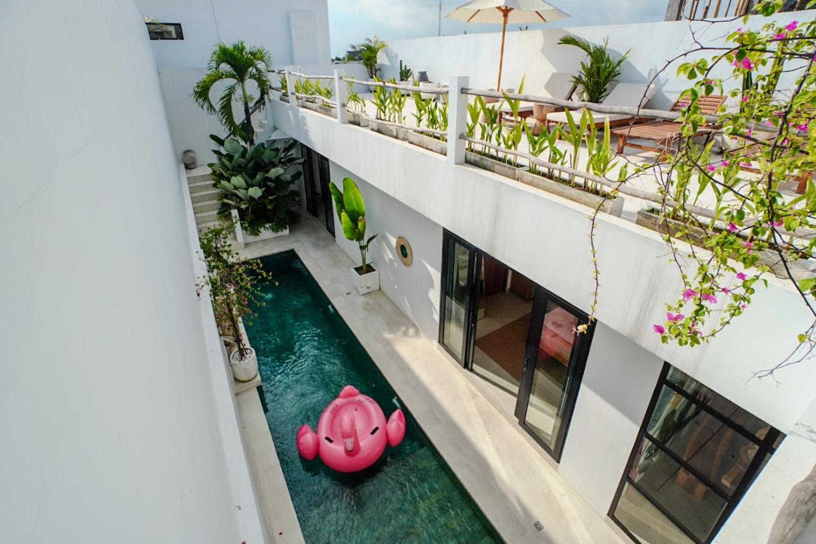 'Villa Vivid' 2BR Bohemian, 5 min to Kedungu Beach