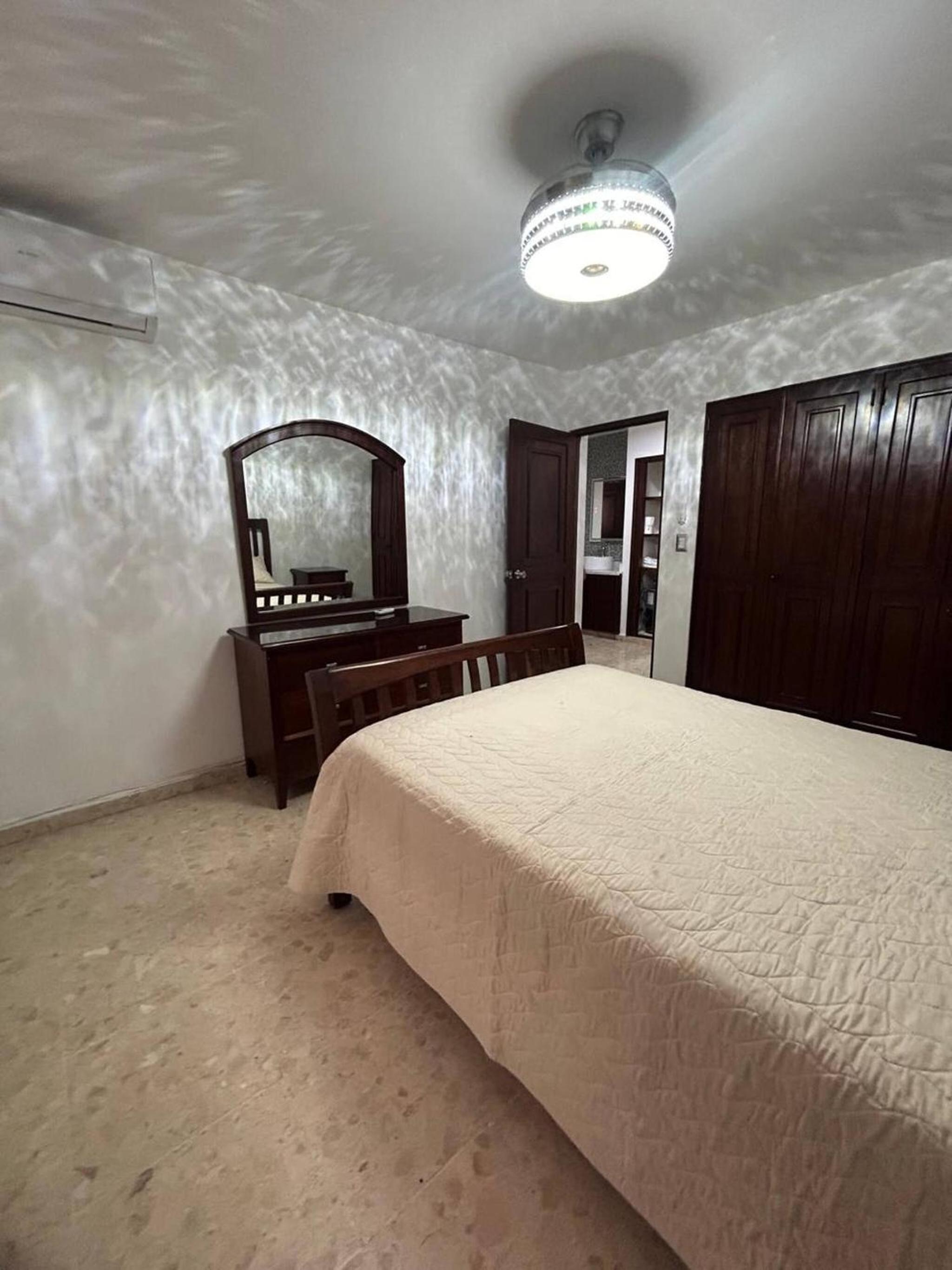 Cozy apartment in Piantini city center