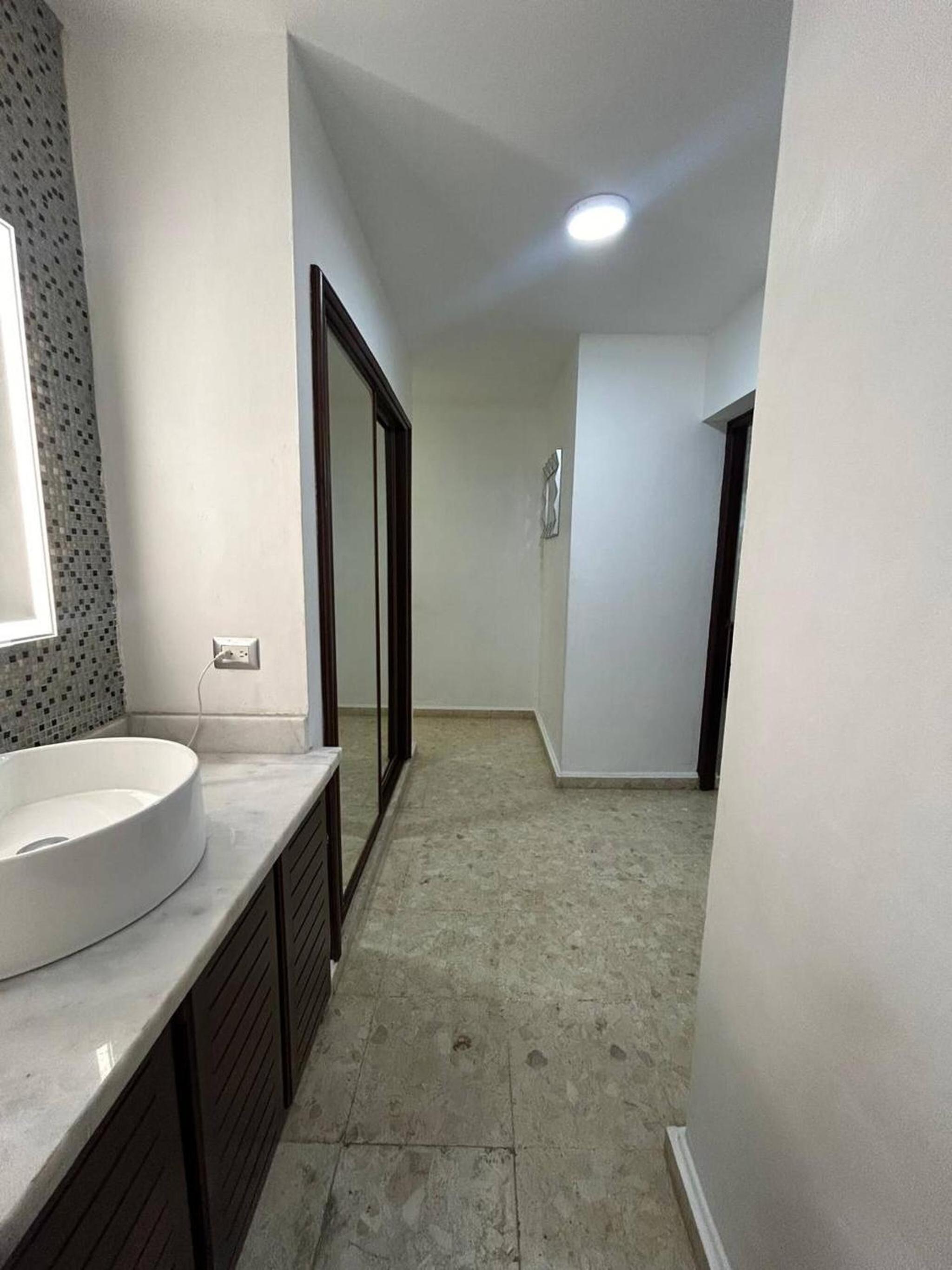 Cozy apartment in Piantini city center