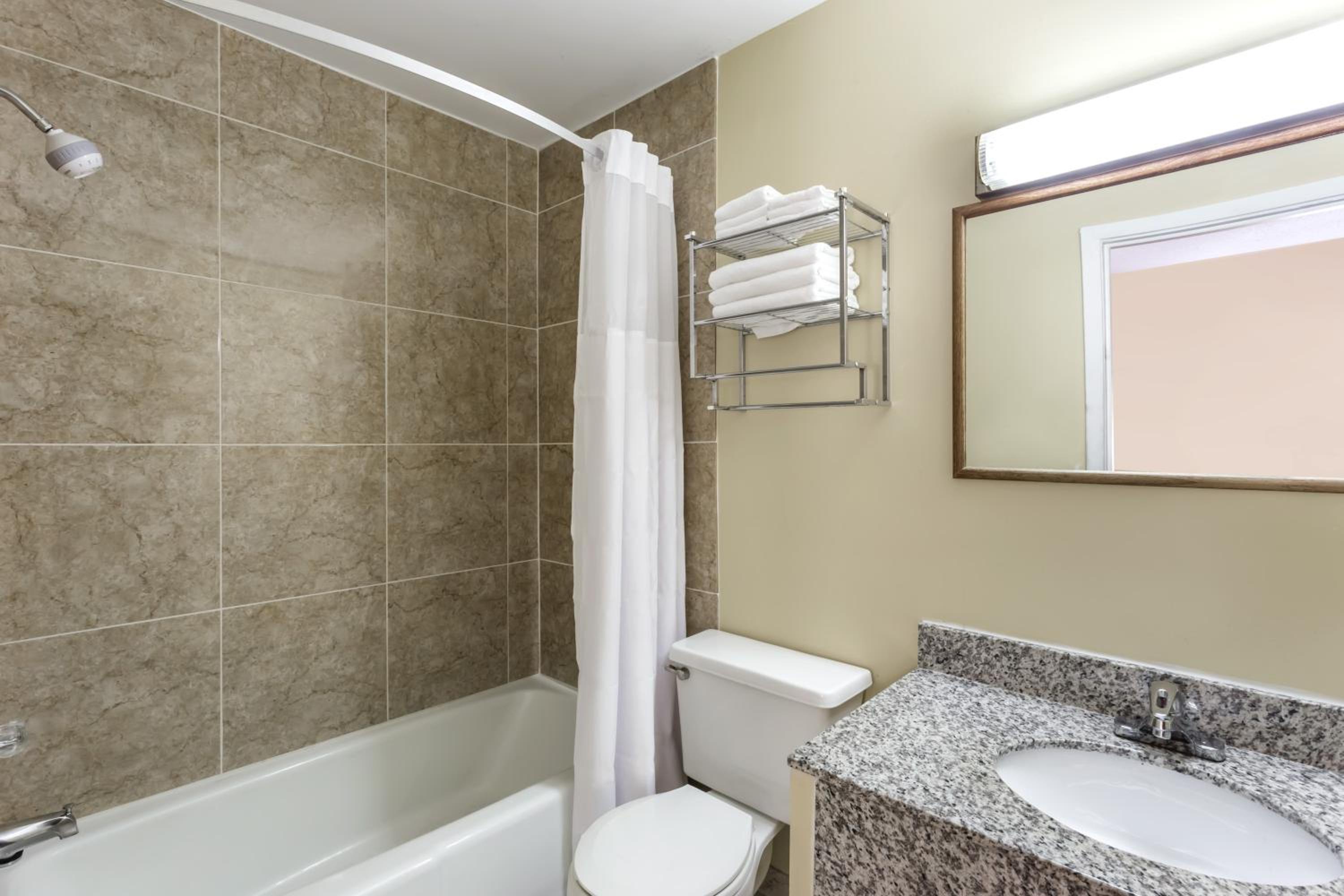 Days Inn by Wyndham Plymouth