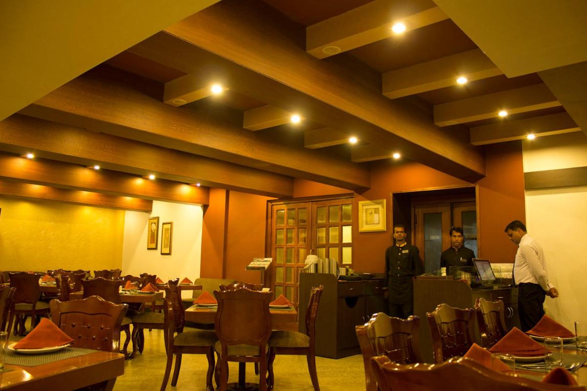 restaurant