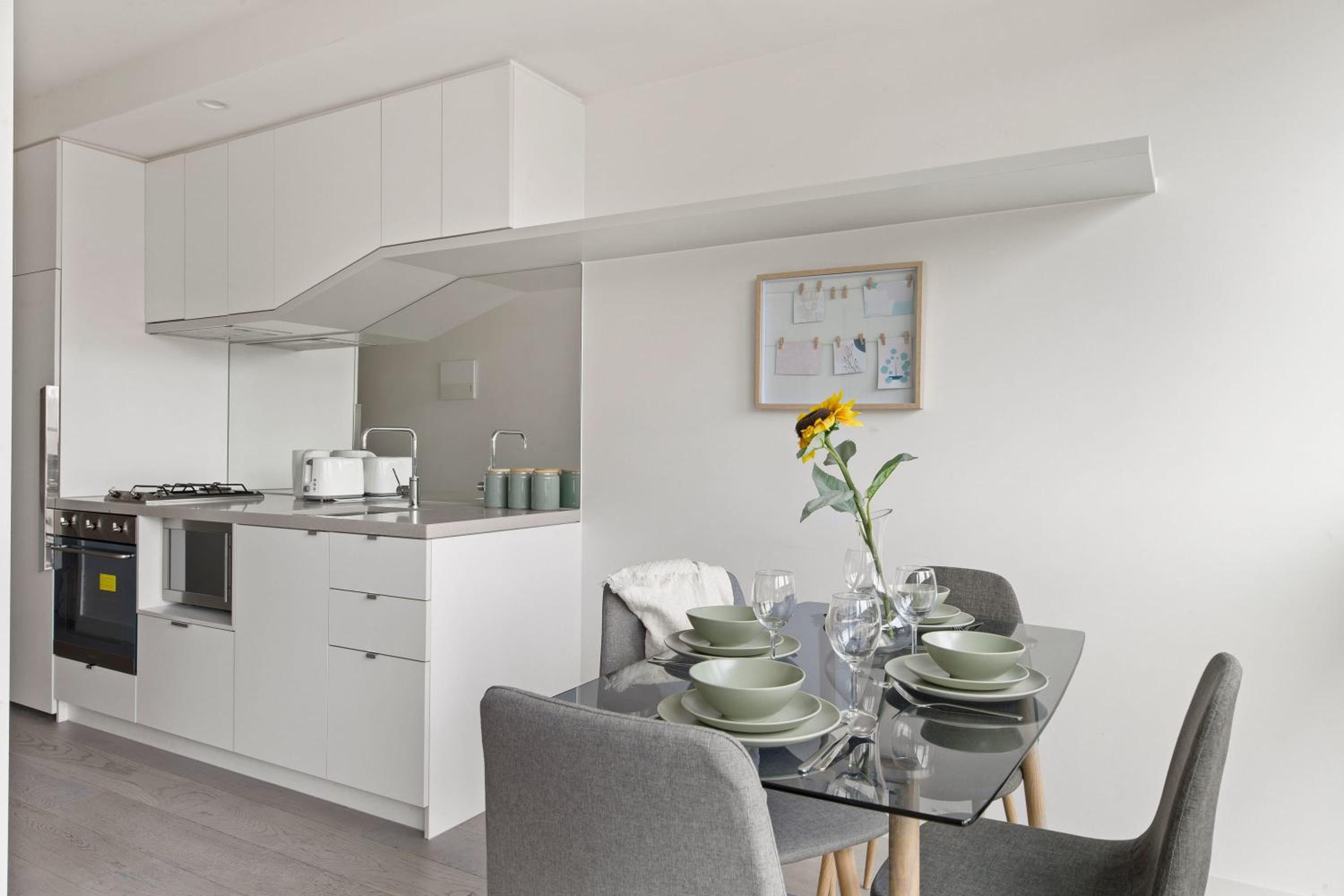 Convenient CBD Stay Near QV & Melbourne Central