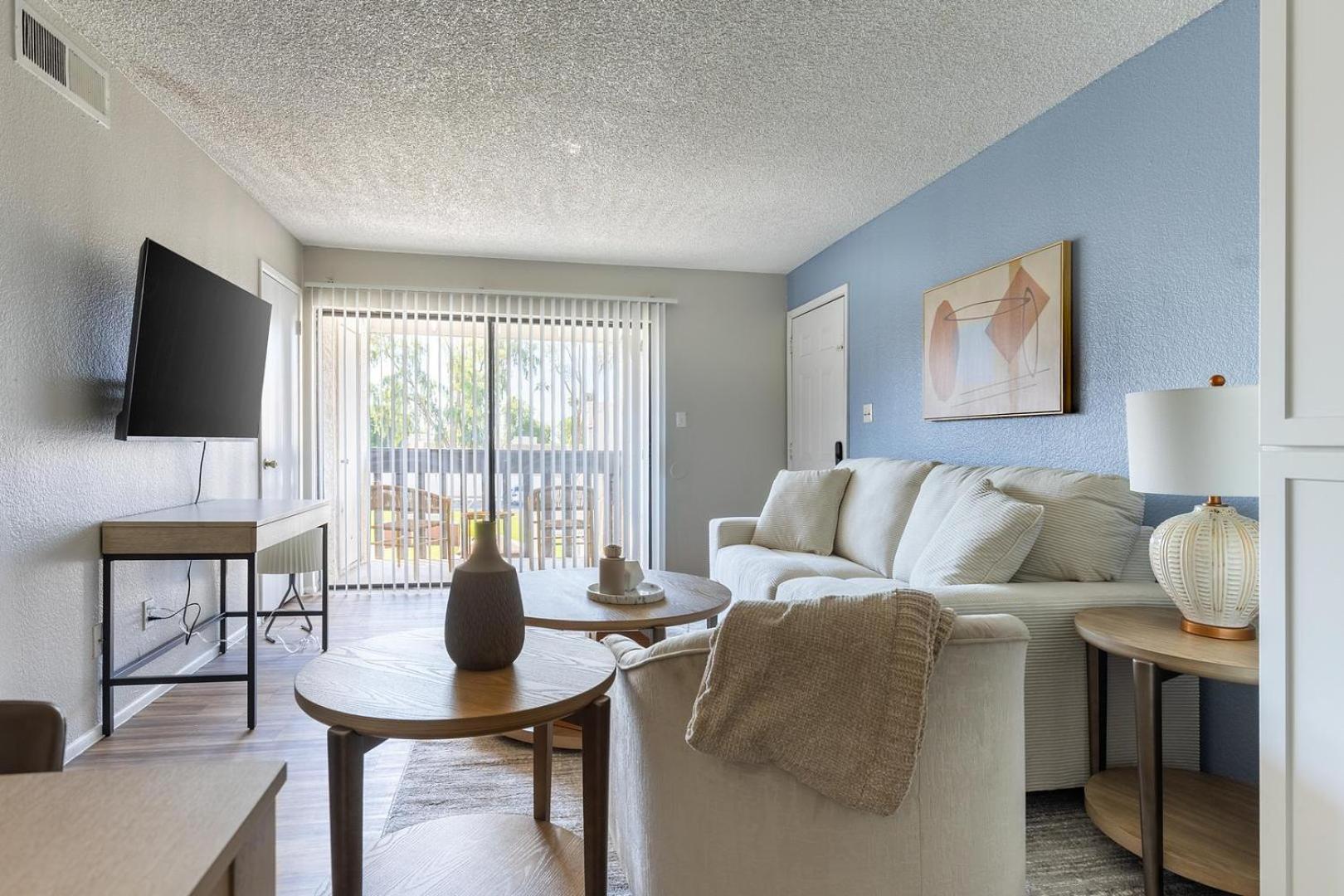 Landing Chic 1BD in Maryvale Village