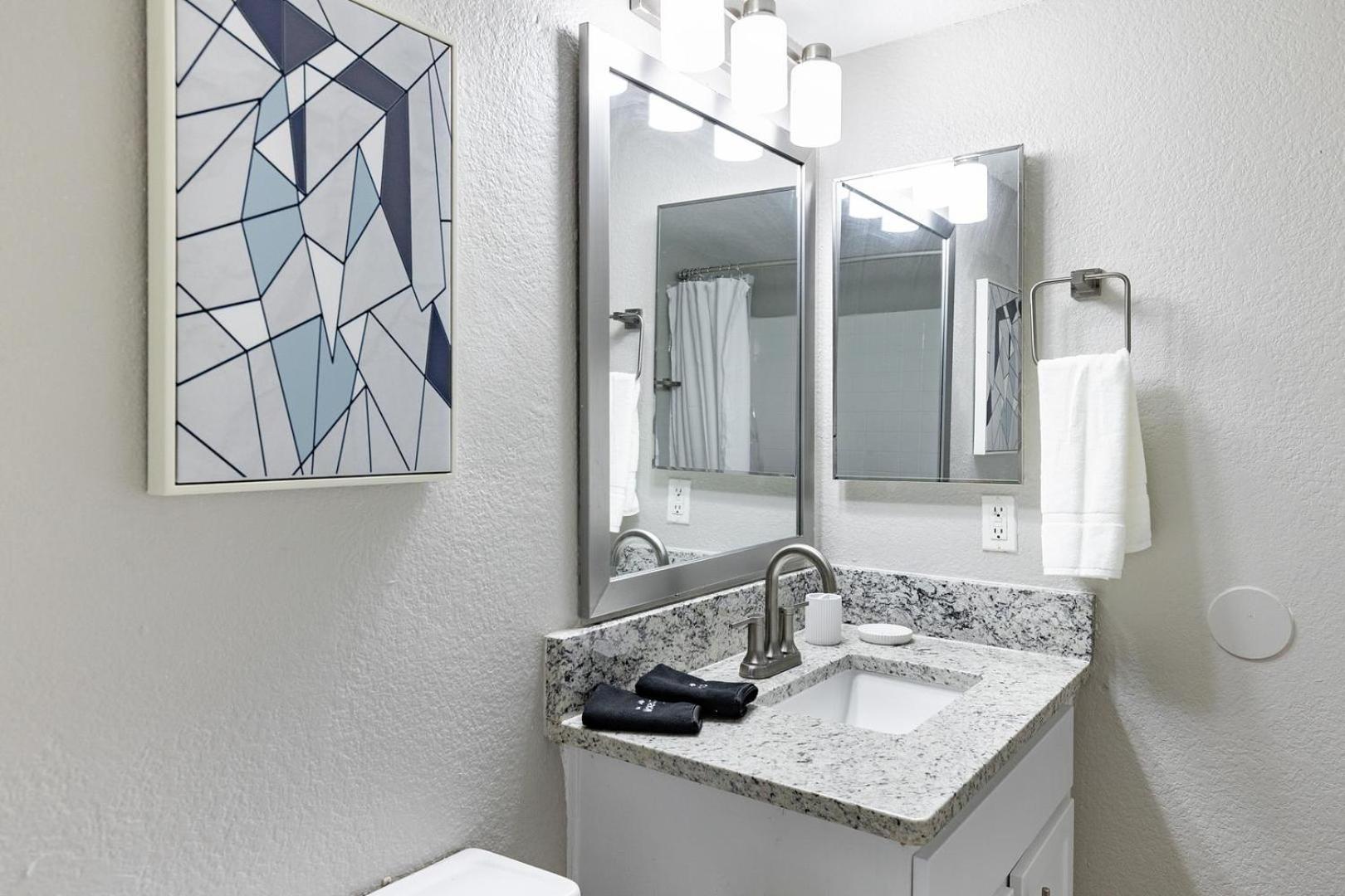 Landing Chic 1BD in Maryvale Village