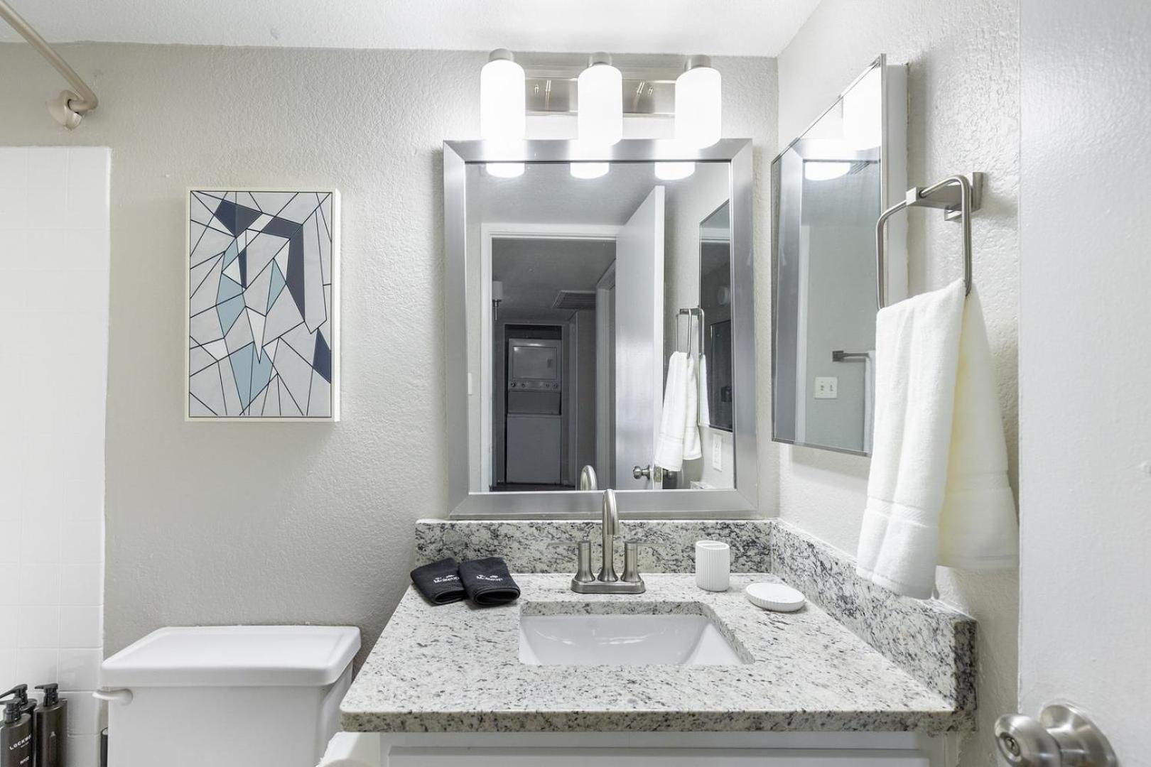 Landing Chic 1BD in Maryvale Village