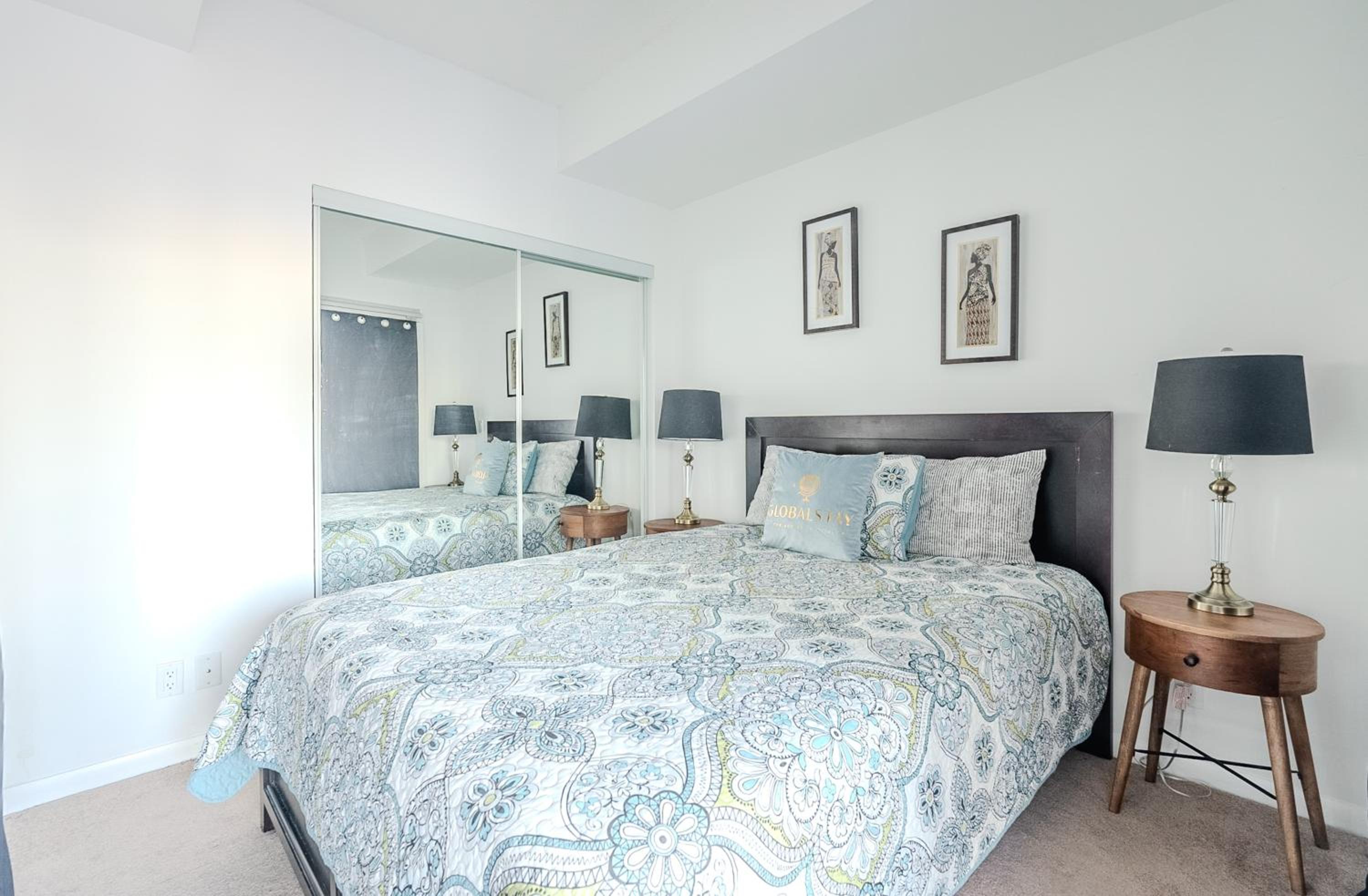 High Floor 1 Bedroom Condo City View Downtown Toronto