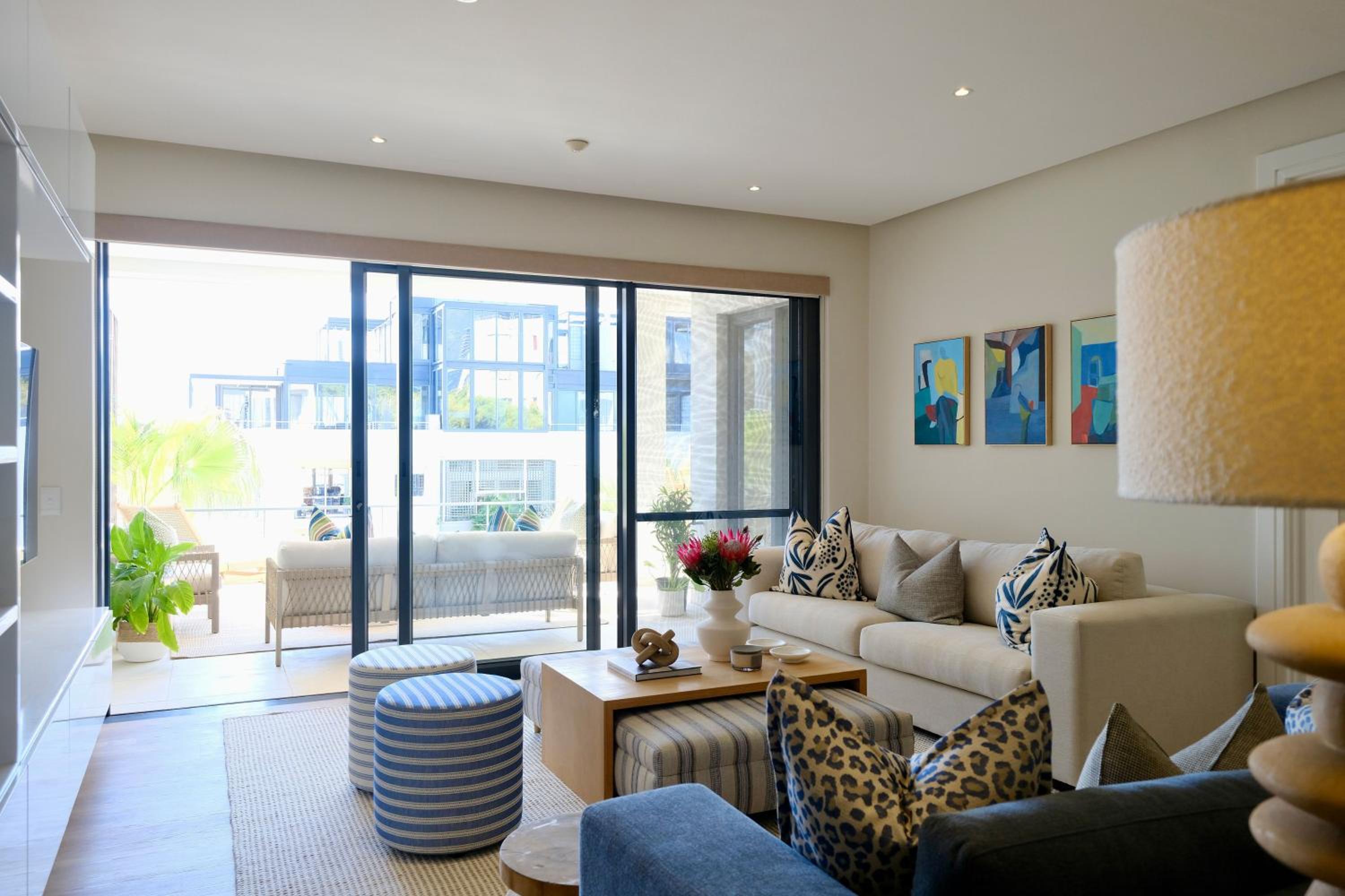 Amanzi V&A Luxury Apartments-Suite 301
