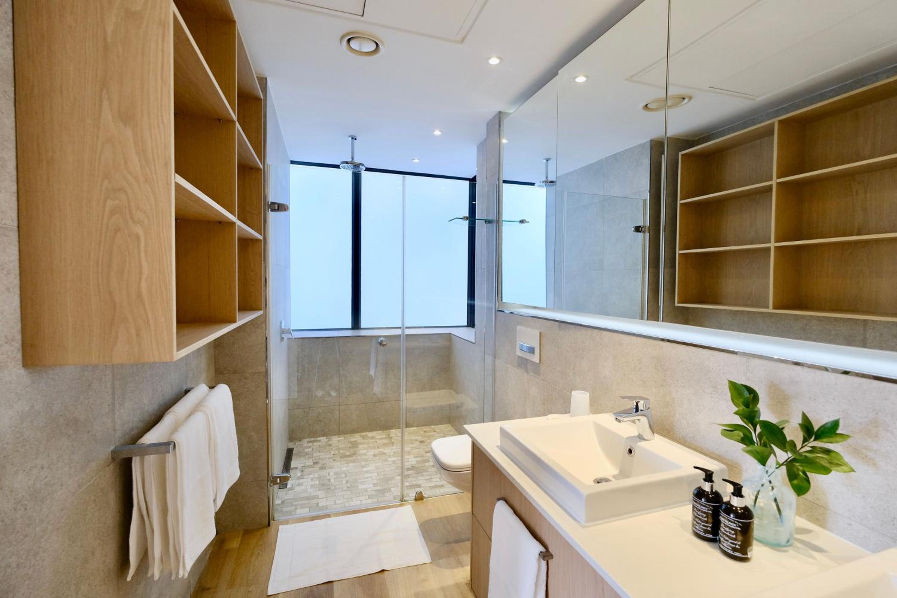 Amanzi V&A Luxury Apartments-Suite 301