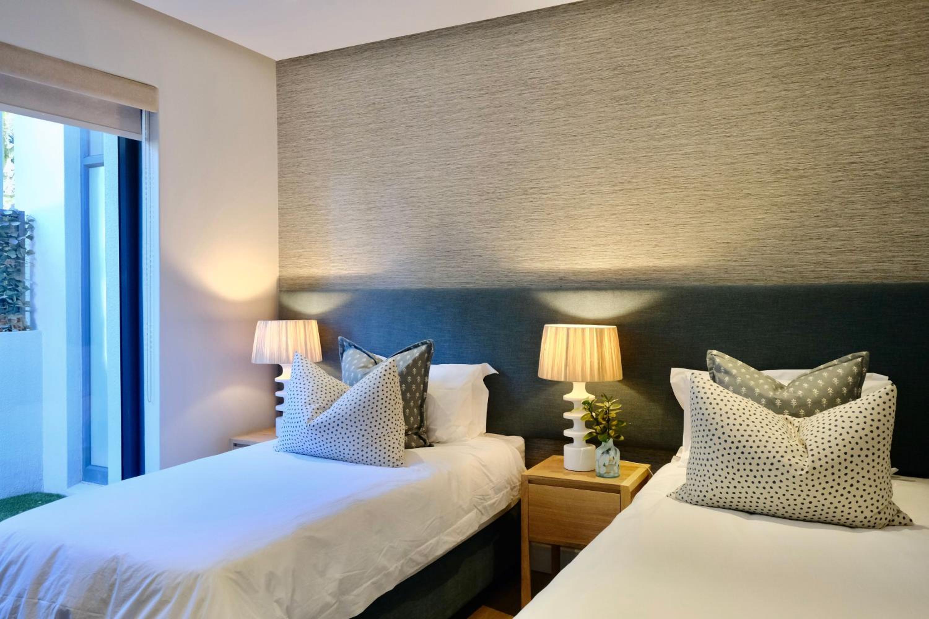 Amanzi V&A Luxury Apartments-Suite 301