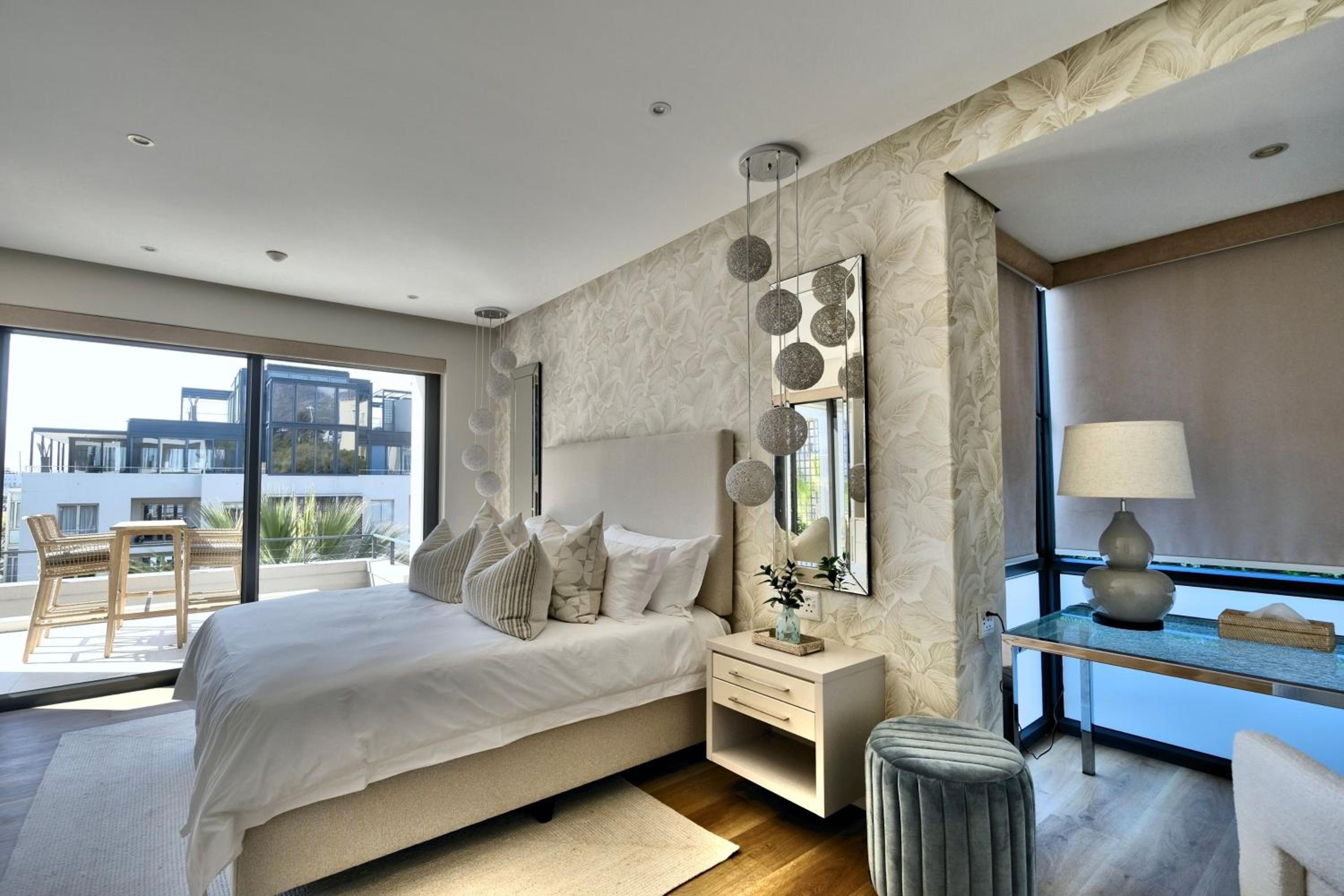 Amanzi V&A Luxury Apartments-Suite 301