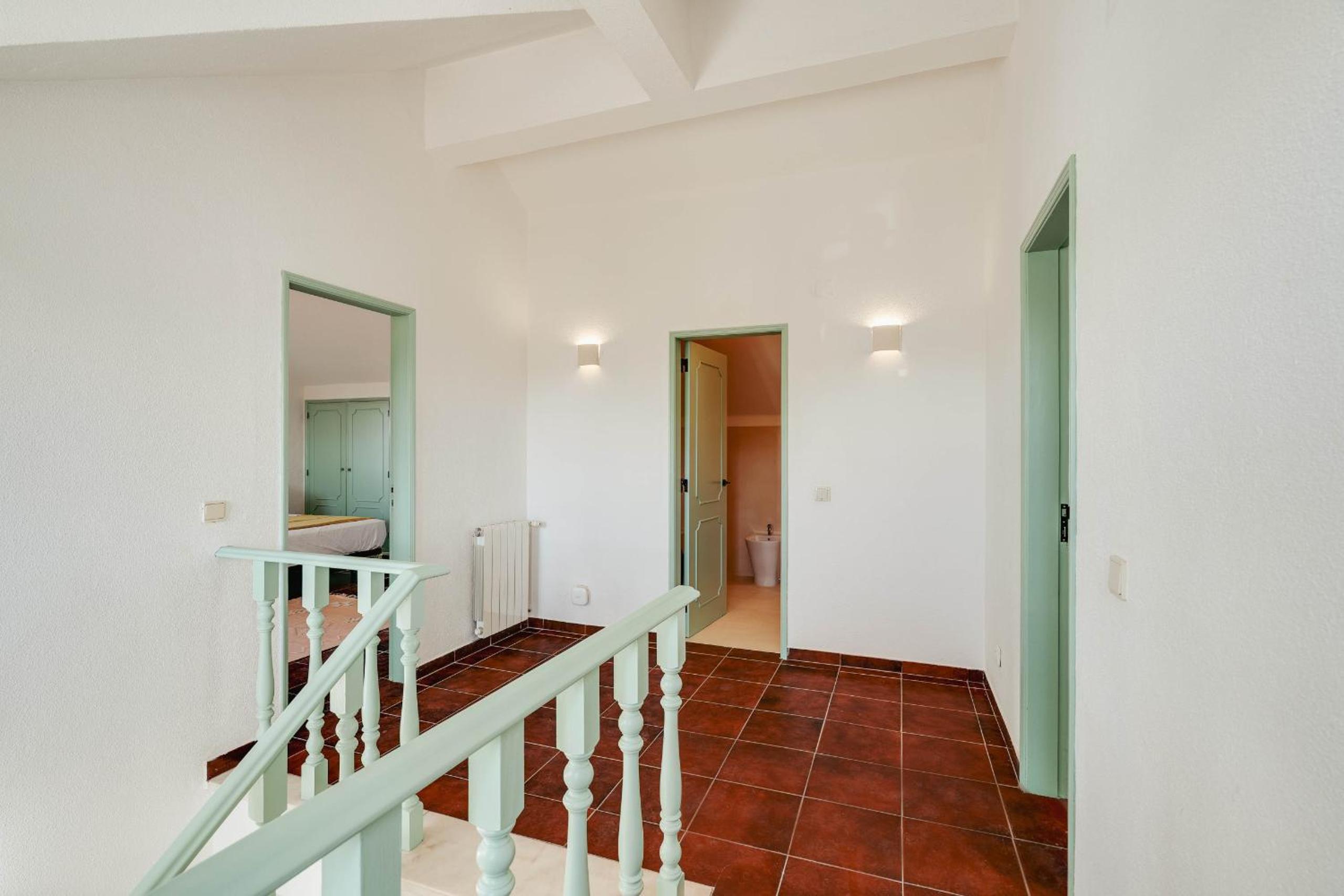 Charneca Caparica Casa Rey by Hopstays