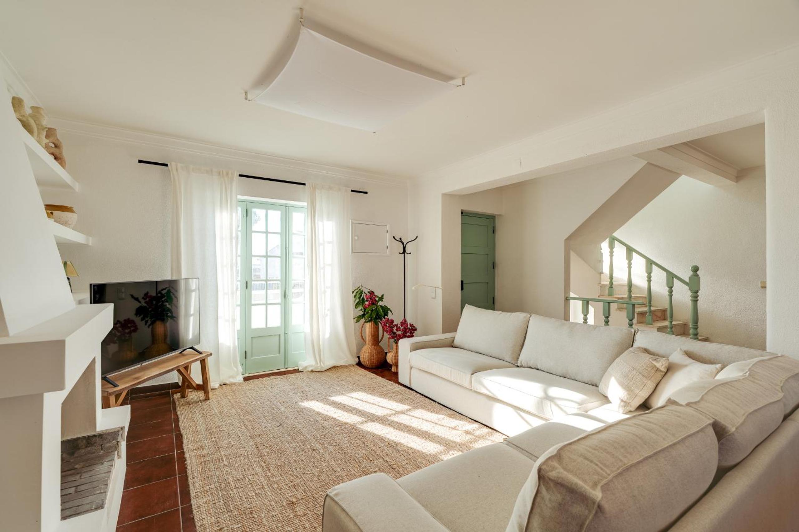 Charneca Caparica Casa Rey by Hopstays