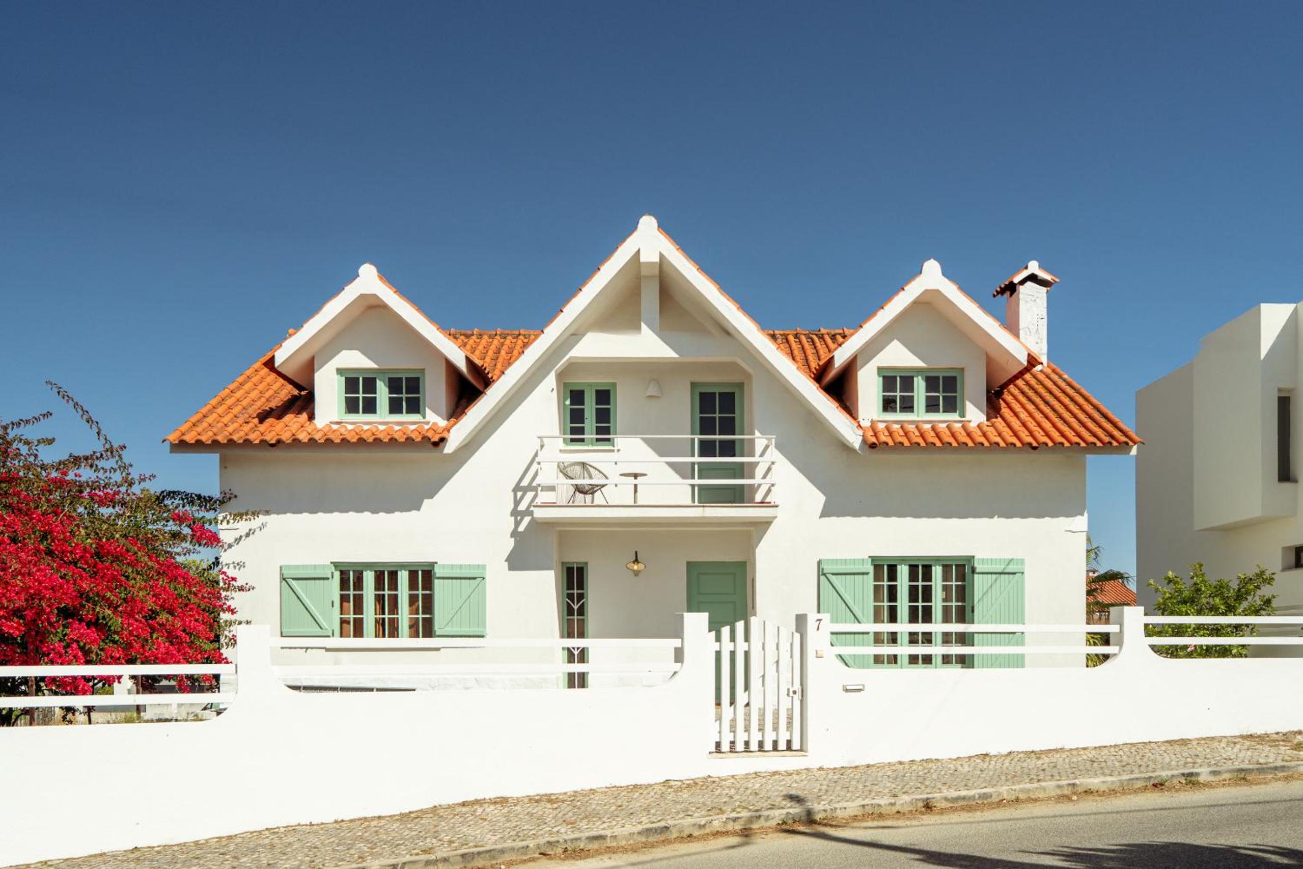 Charneca Caparica Casa Rey by Hopstays