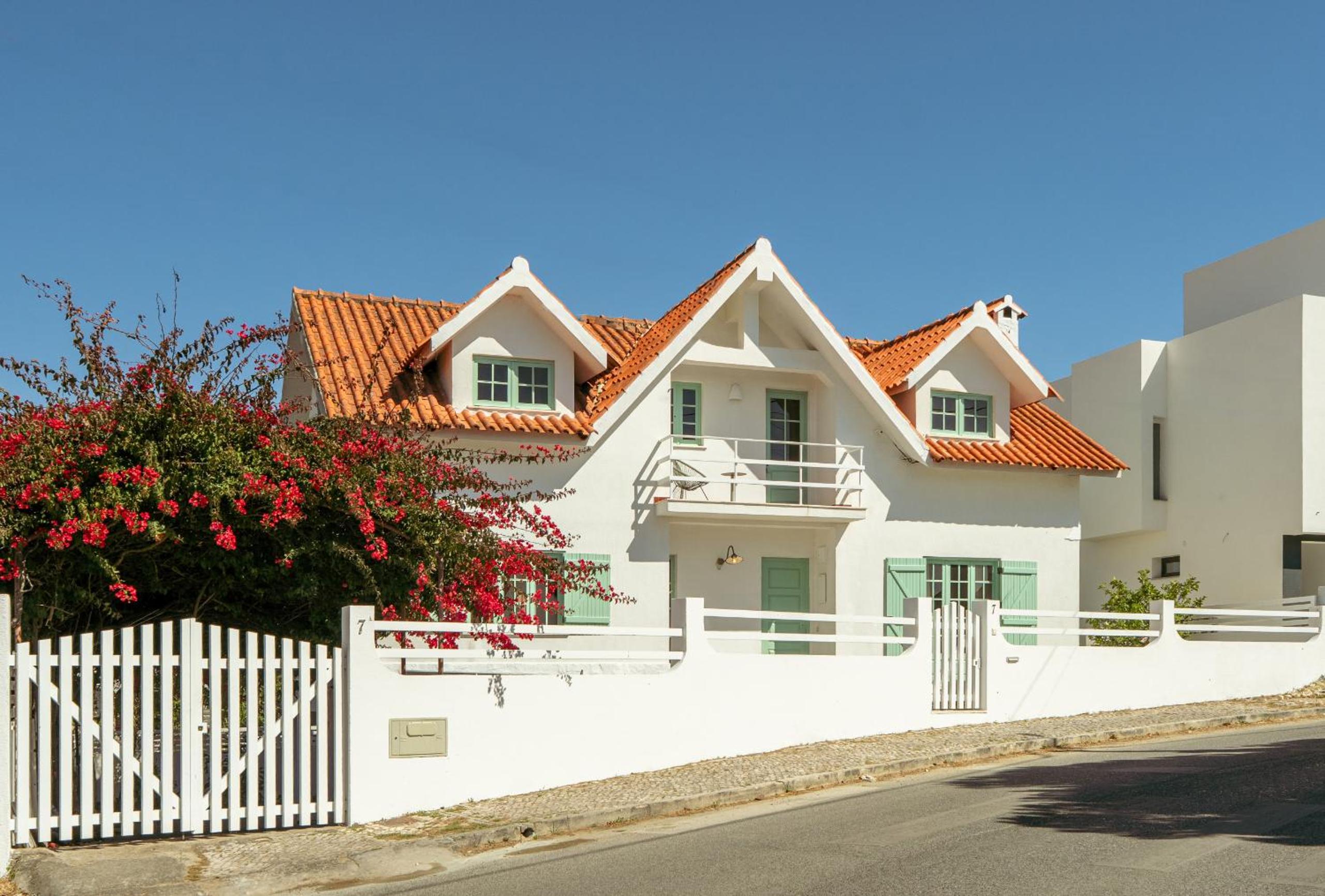 Charneca Caparica Casa Rey by Hopstays