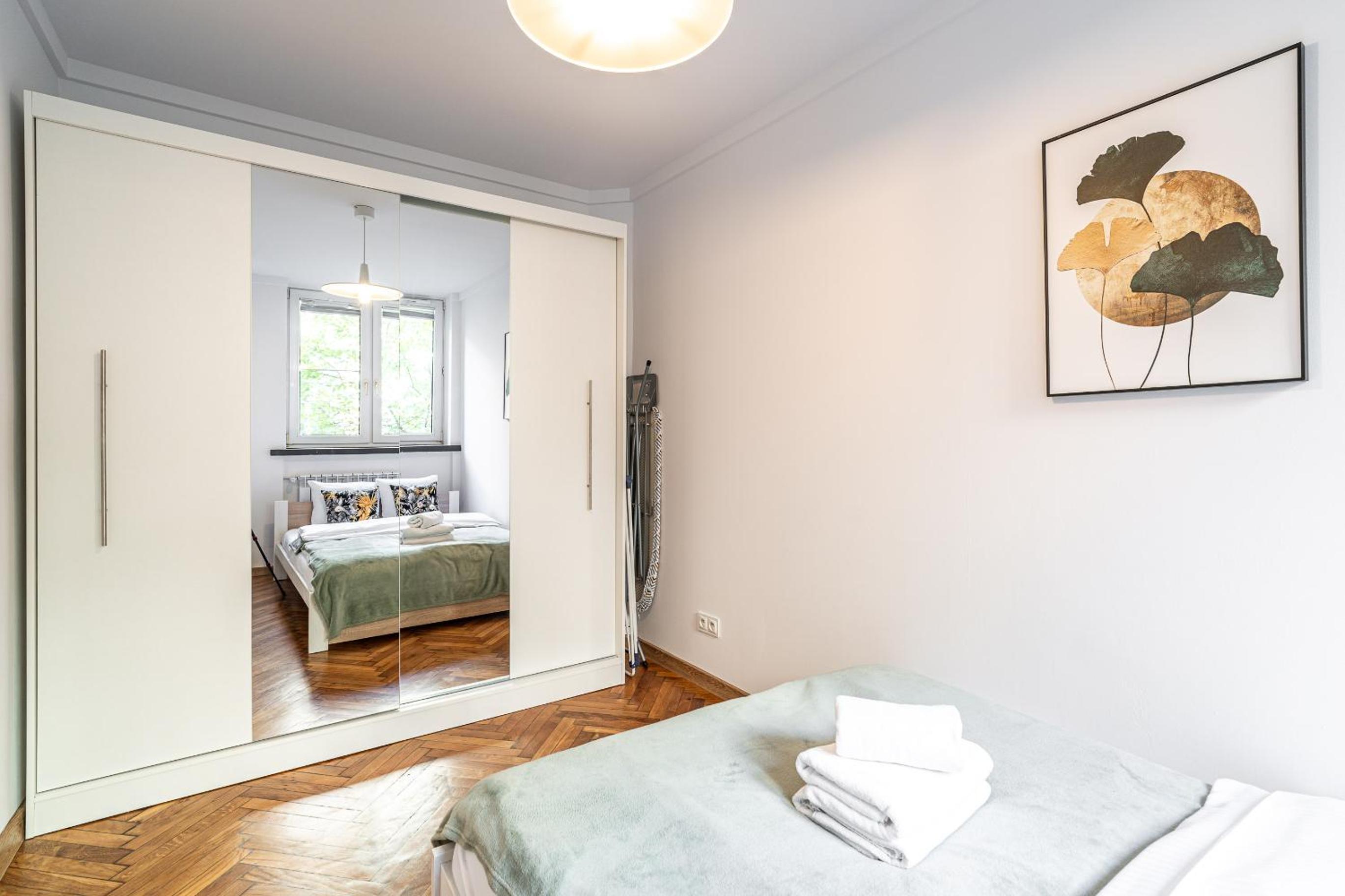 RentPlanet - Apartament Dąbrowskiego