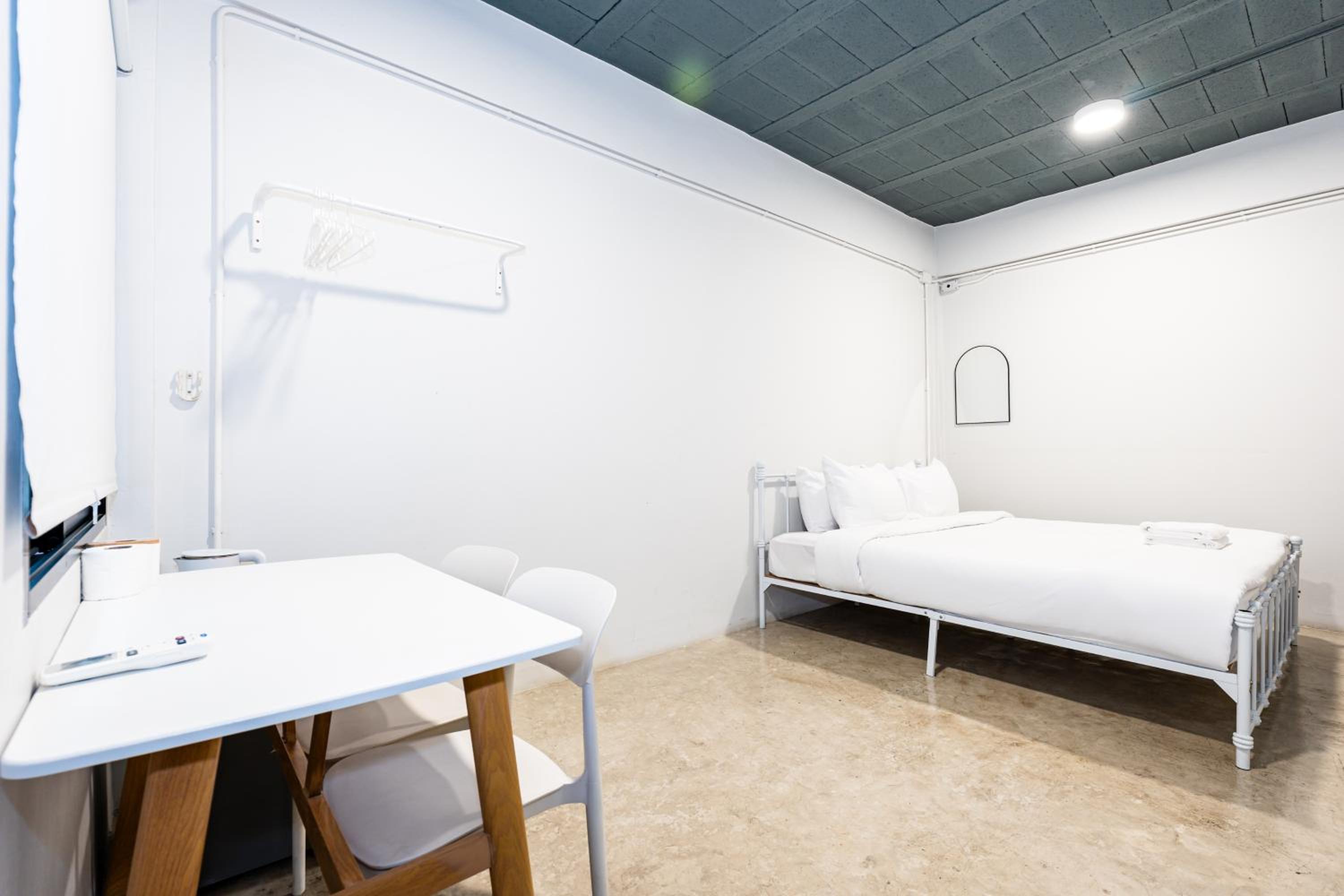 xxYellow Place Sukhumvit 2 - BTS Nana
