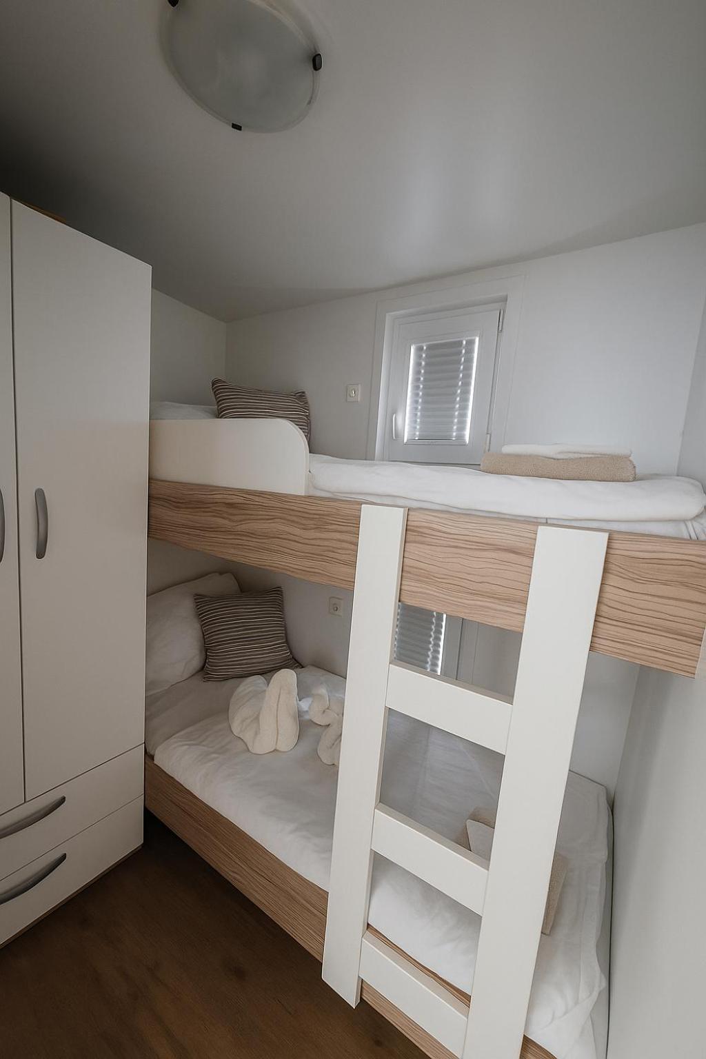 Luxury Floating Sea House Star Line - with Jacuzzi - Marina Portorož