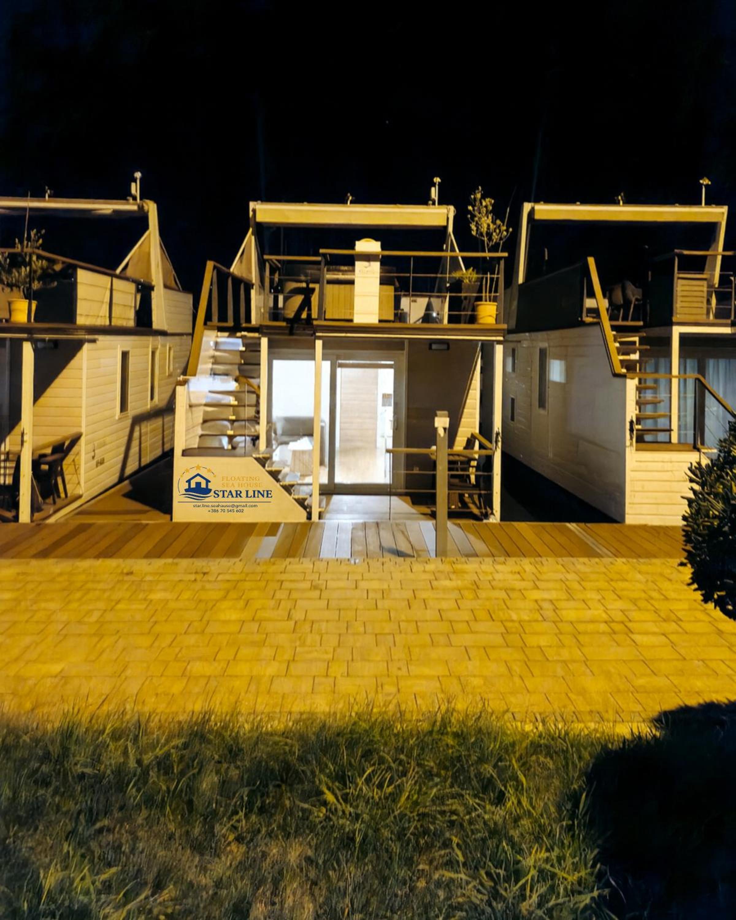 Luxury Floating Sea House Star Line - with Jacuzzi - Marina Portorož