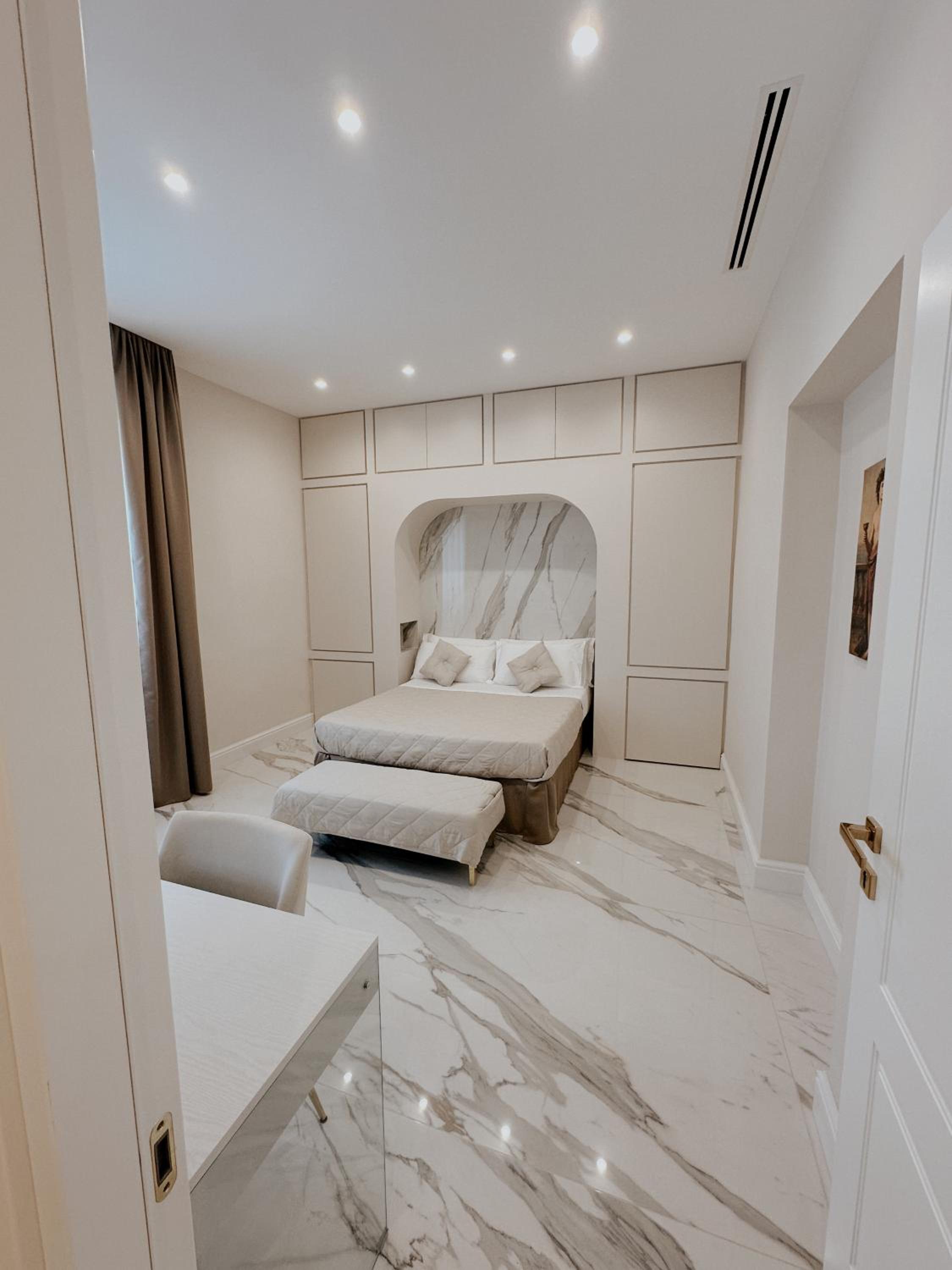 Mida Luxury Apartment