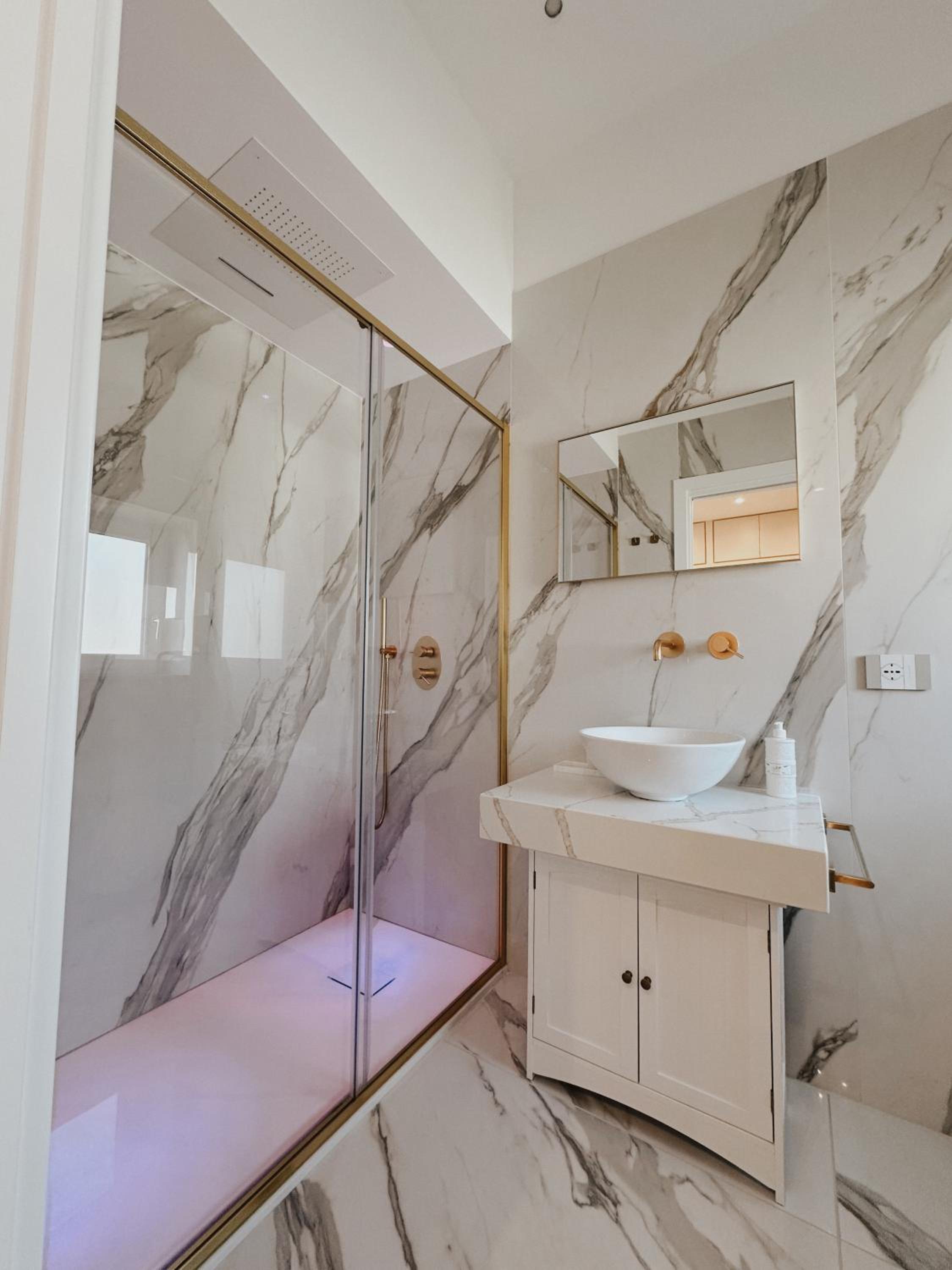 Mida Luxury Apartment