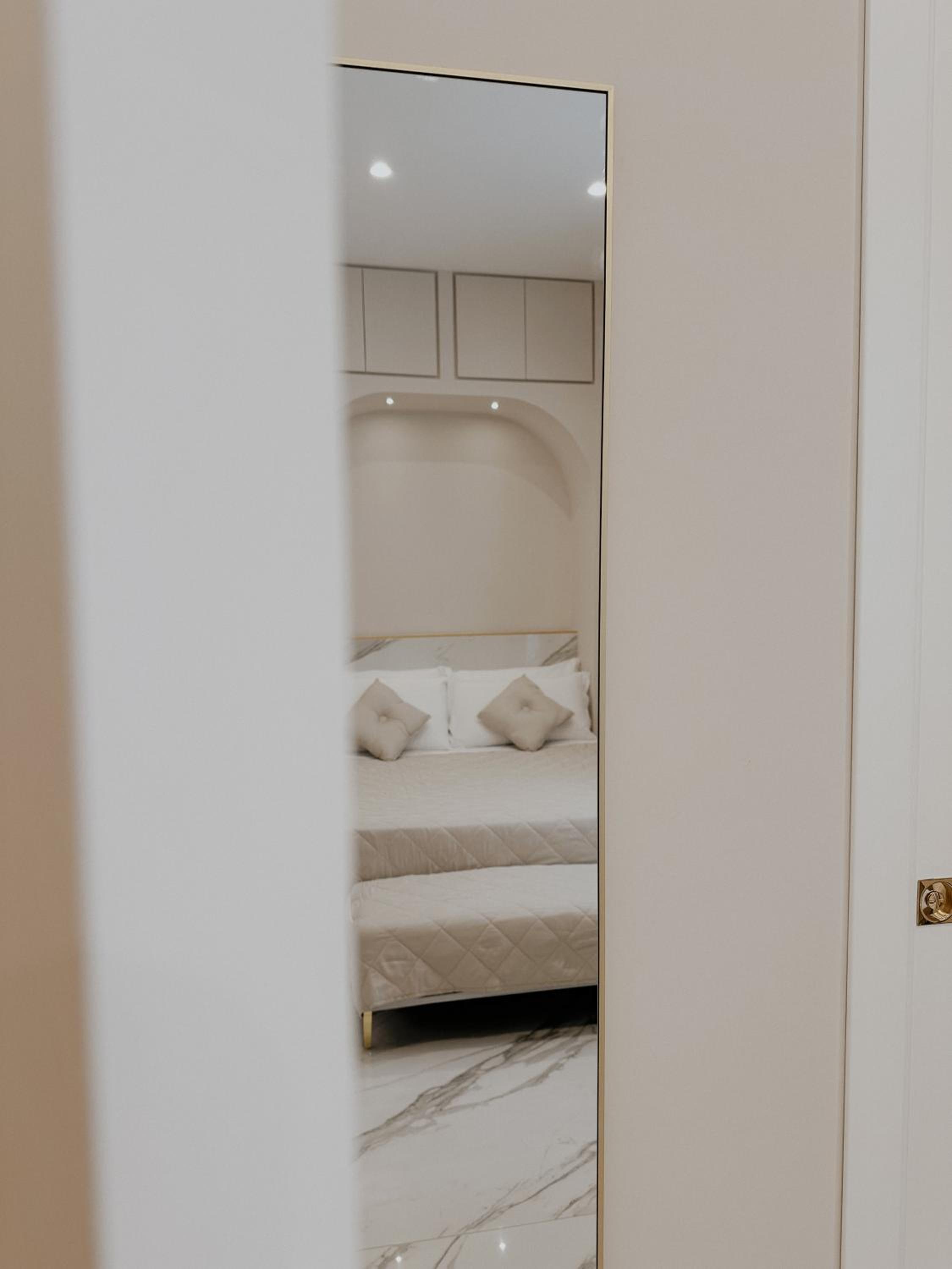 Mida Luxury Apartment