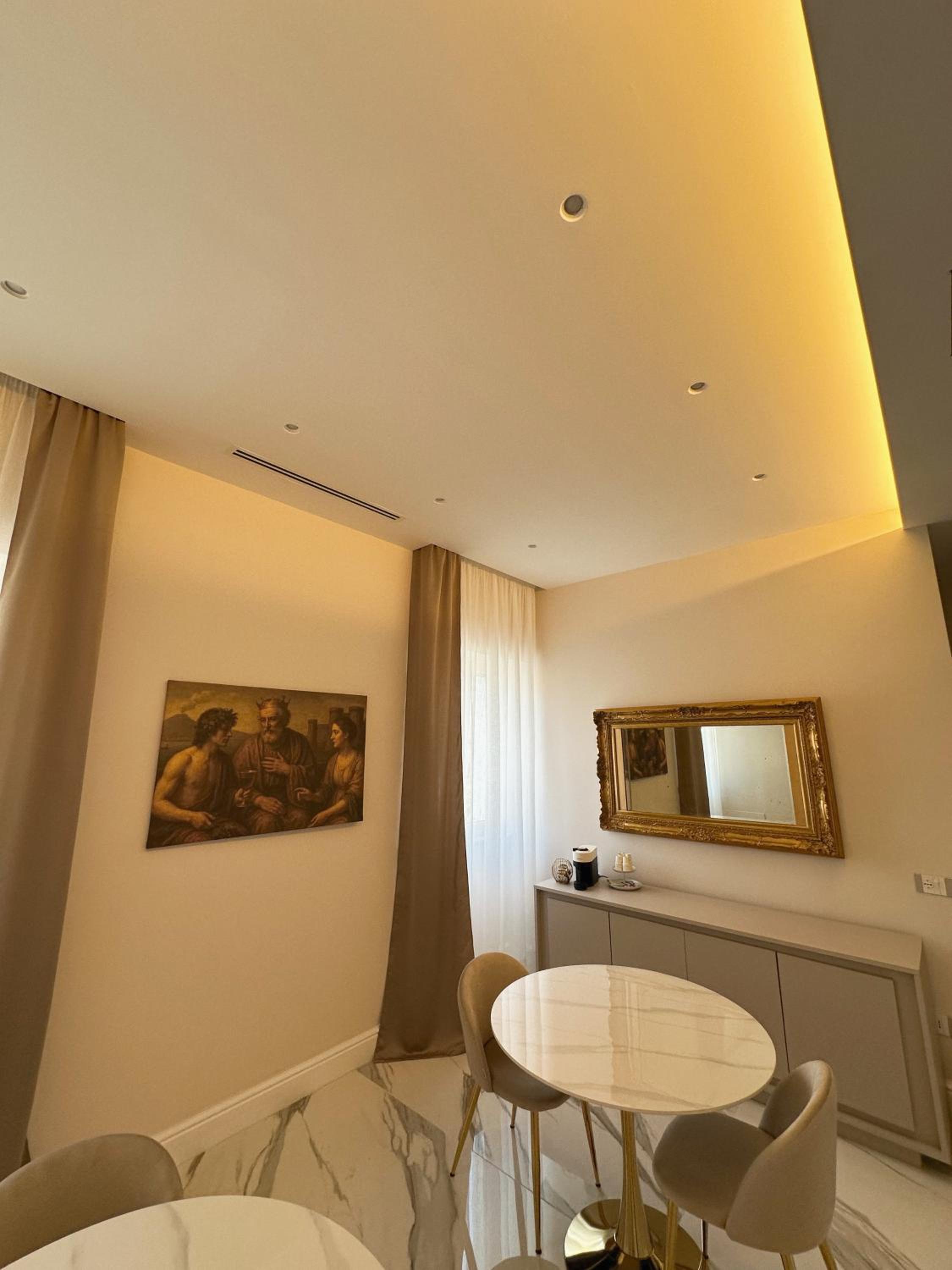 Mida Luxury Apartment