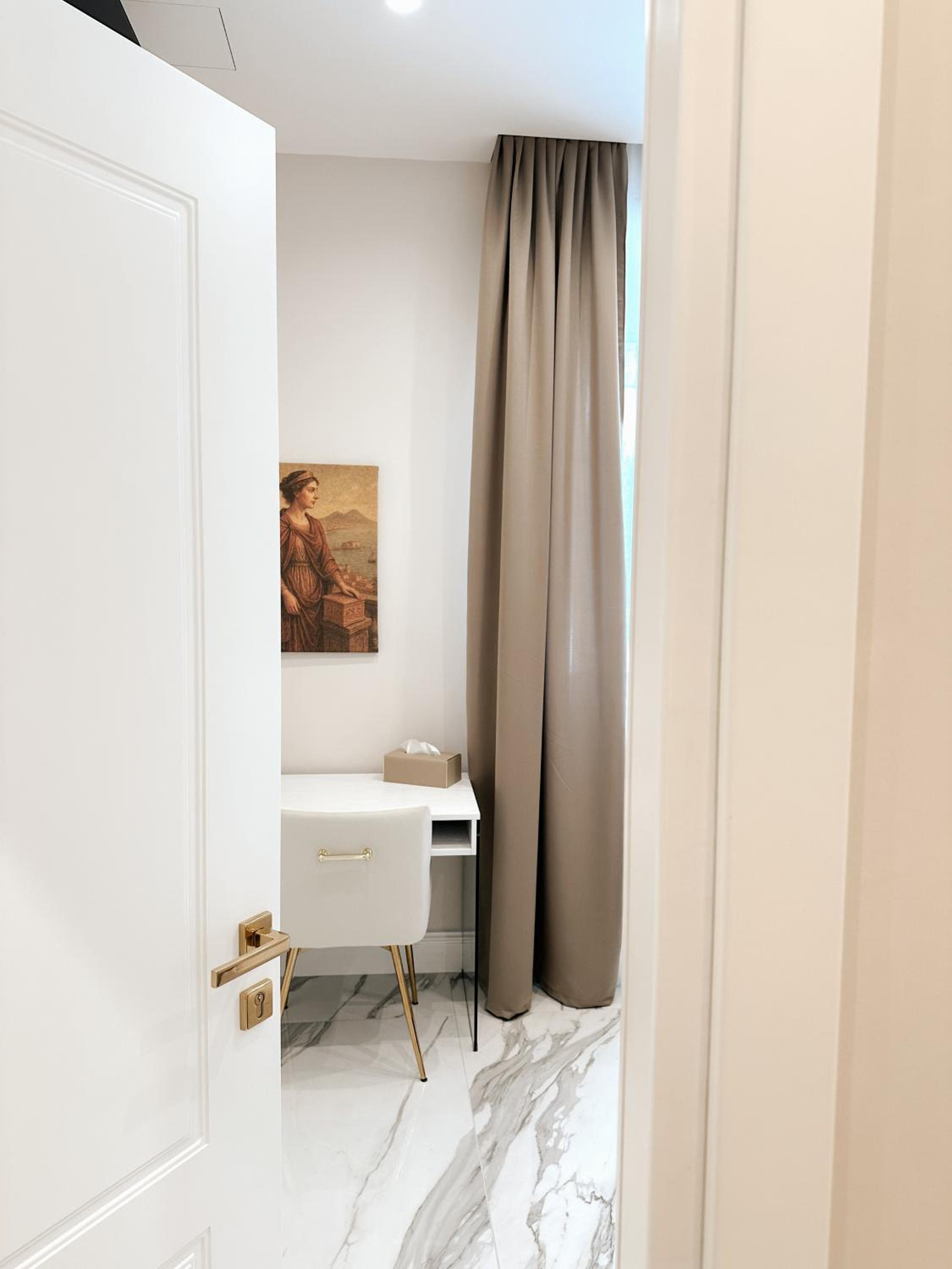 Mida Luxury Apartment