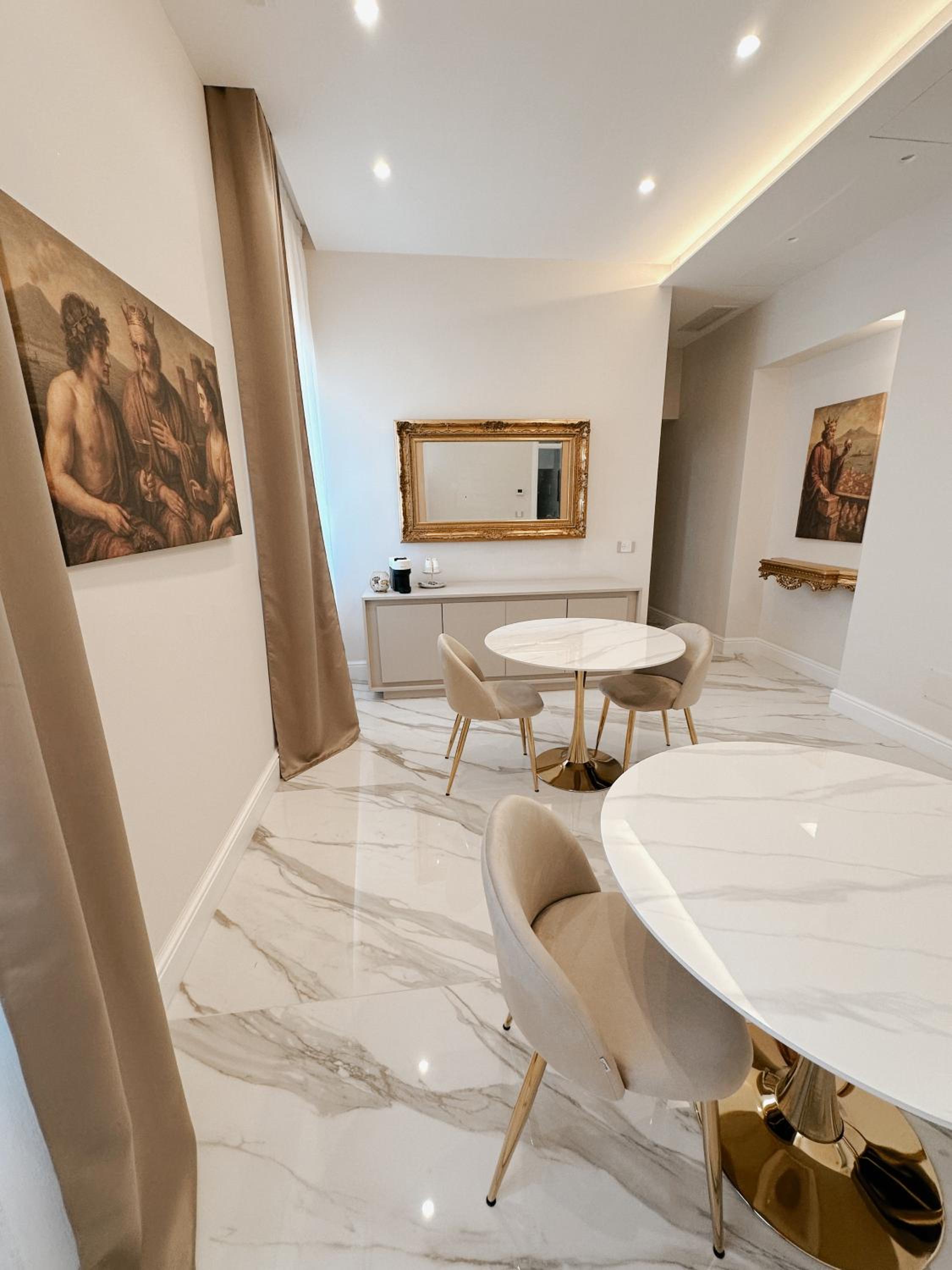 Mida Luxury Apartment