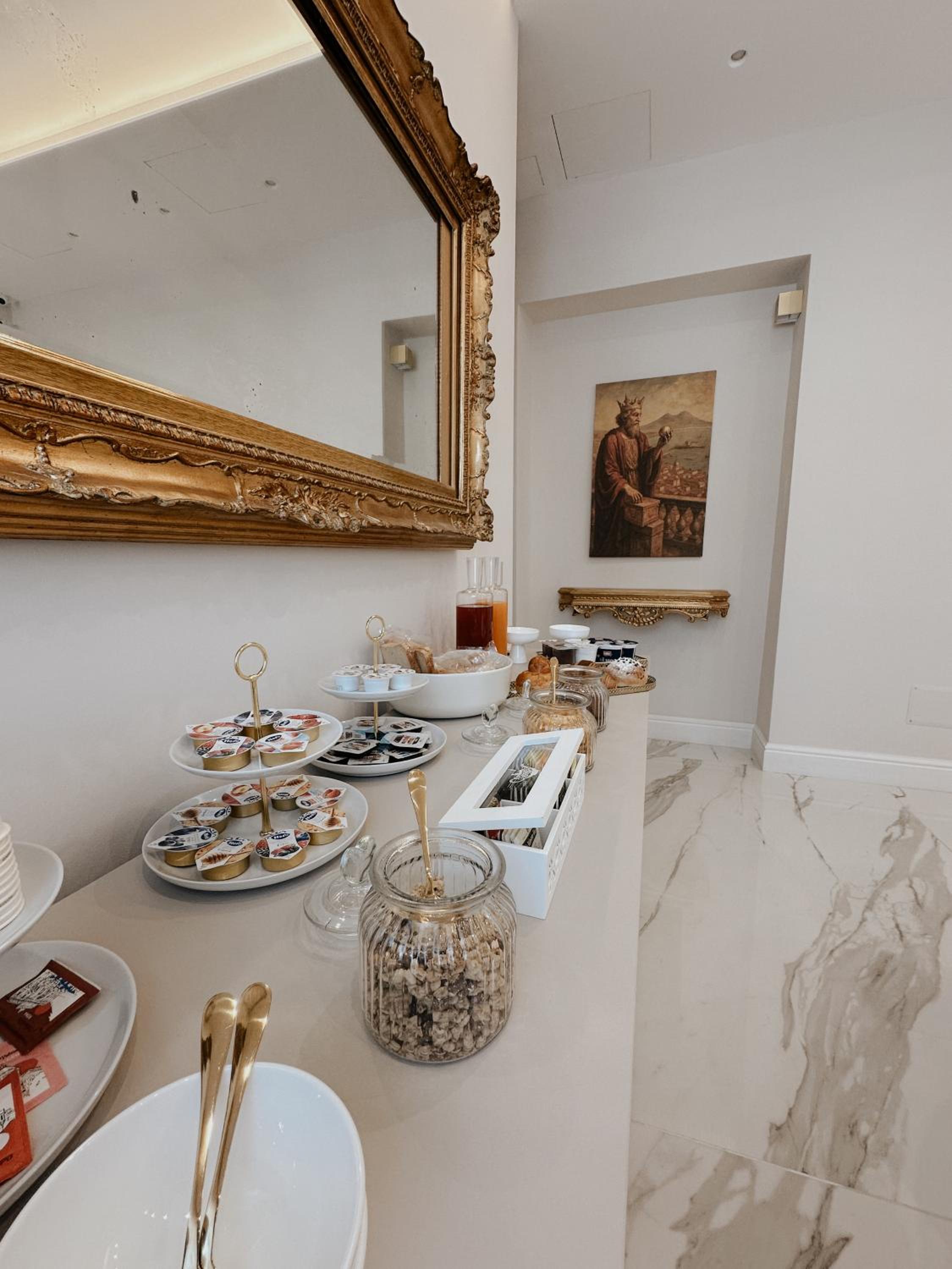 Mida Luxury Apartment