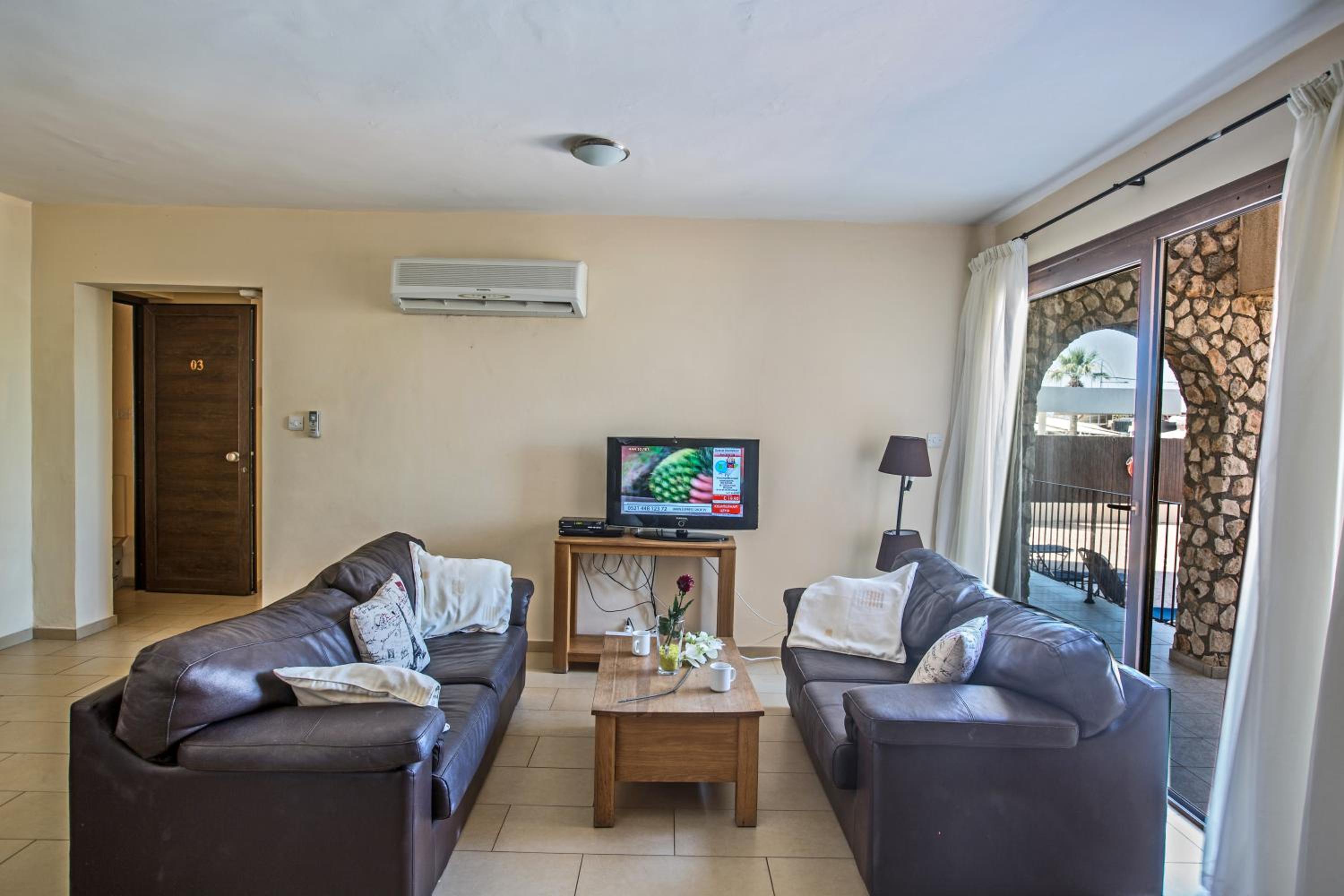 Napiana Apartments